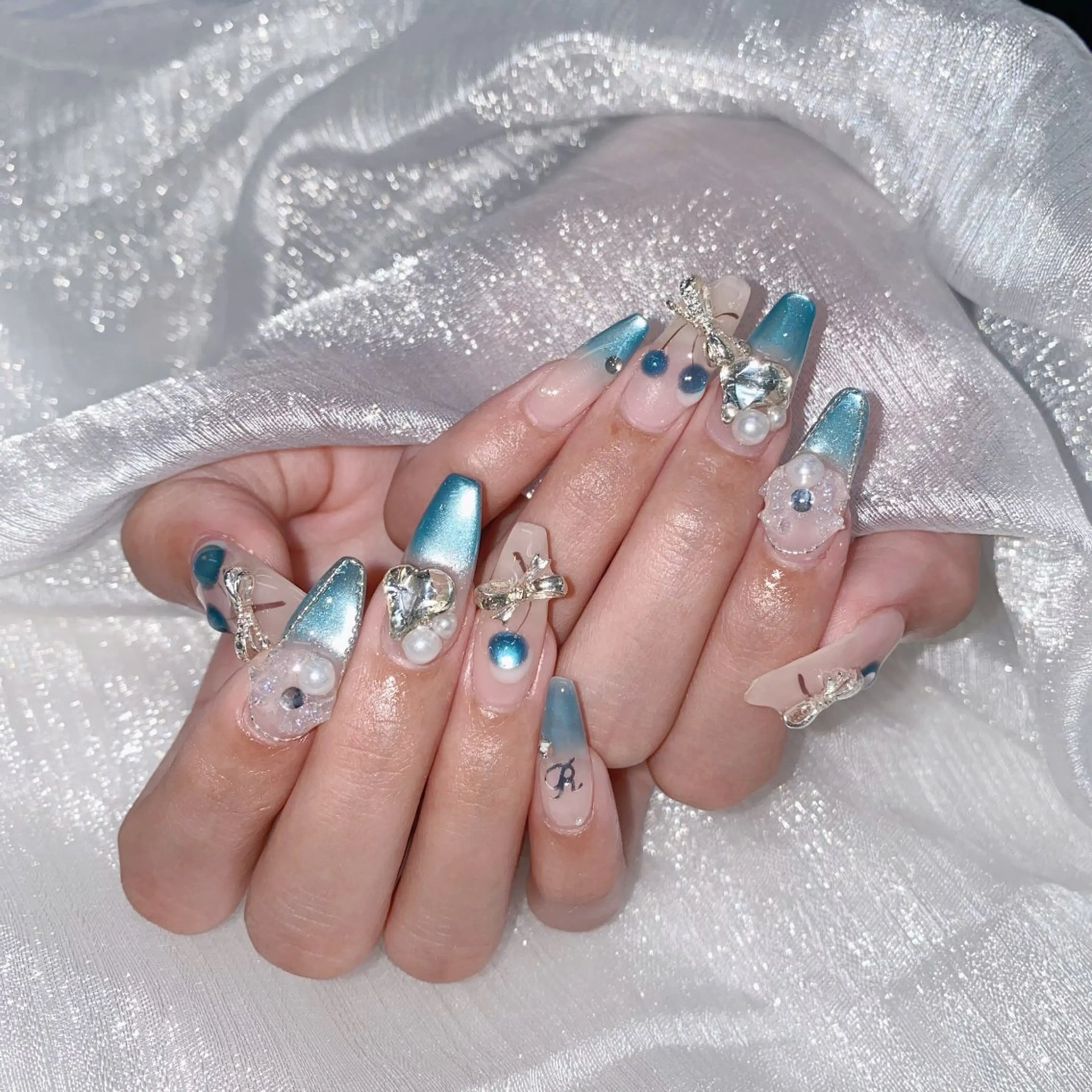 ネイル Annailsalon所属・E miのネイルデザイン