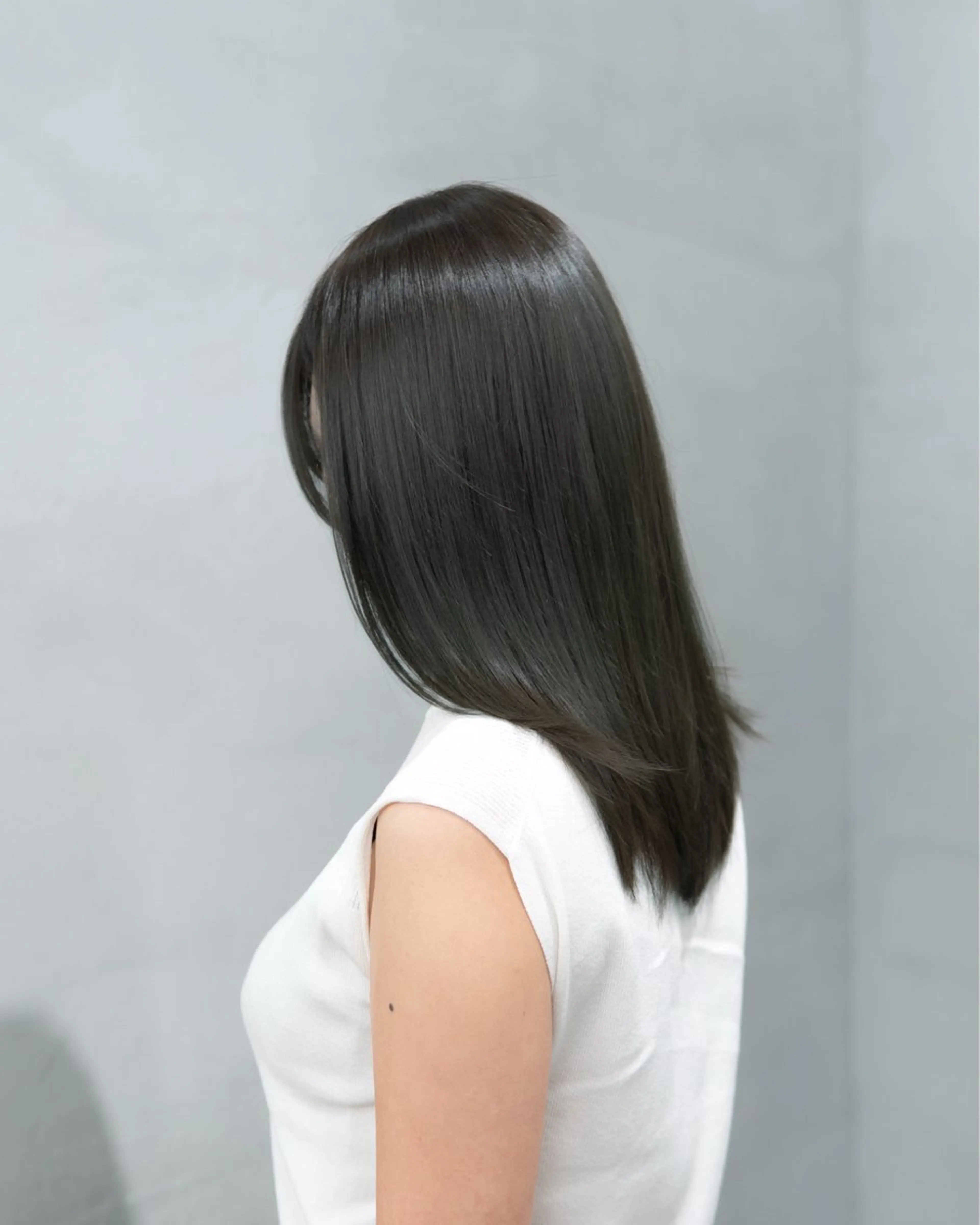 セミロング カラー ベージュカラー 透明感カラー グレージュ オリーブグレージュ オリーブグレー ヘアカラー トリートメント ⚜️カラー＆トリート メント⚜️/goのヘアスタイル