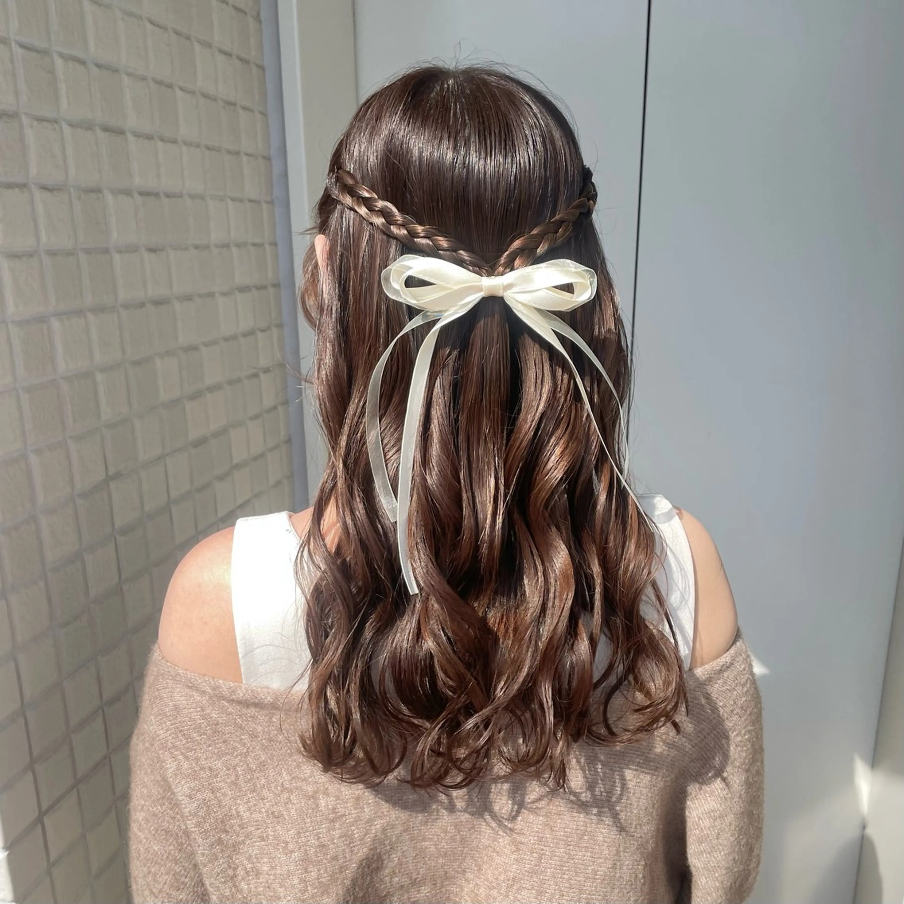 ヘアアレンジ ハーフアップ 三つ編み ヘアセット 艶感カラー/髪質改善 /縮毛矯正/airiのヘアスタイル