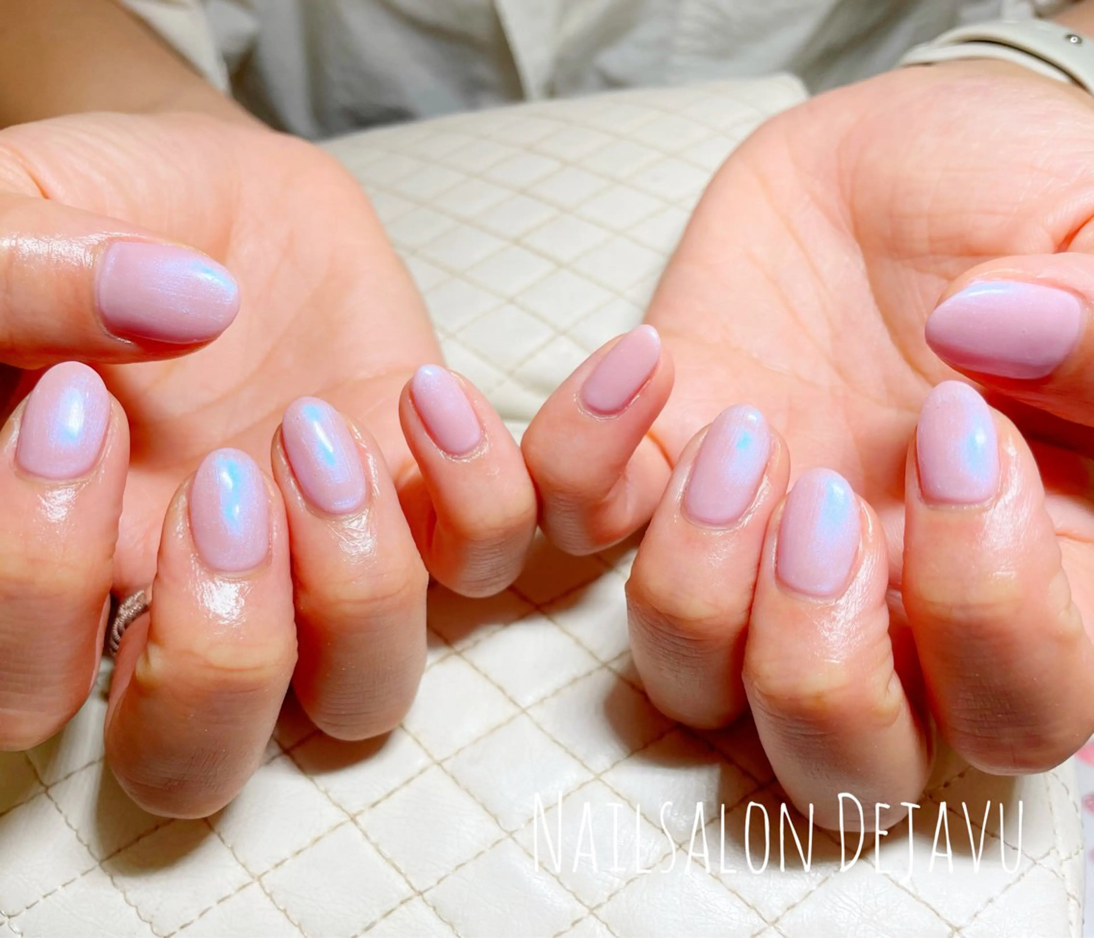 ネイル オーロラネイル ジェルネイル ハンドネイル Nailsalon Dejavu  Yokosuka所属・Nailsalon Dejavuのネイルデザイン