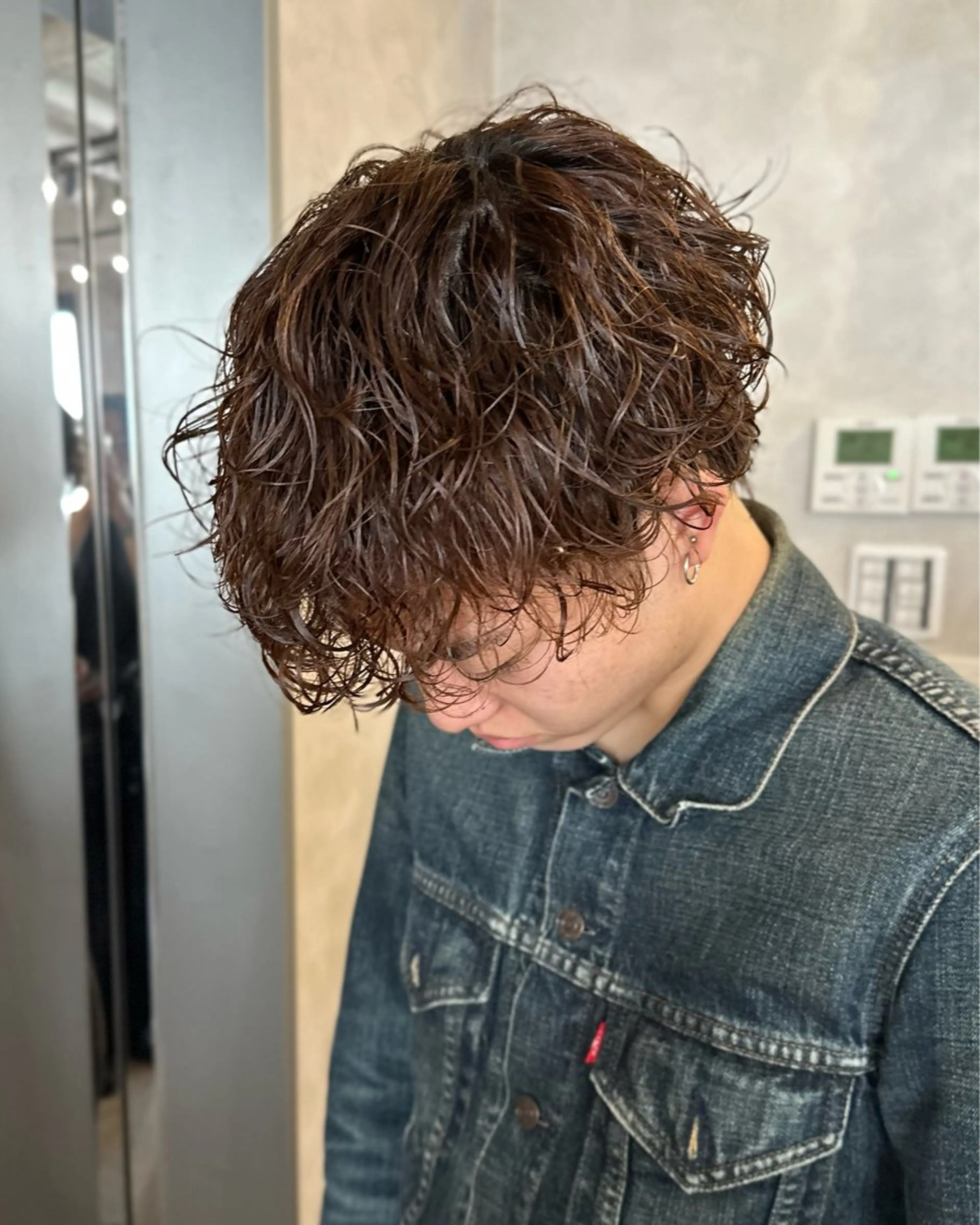 ミディアム パーマ メンズ ミディアムパーマ メンズパーマ カット パーマ hayato / 梅田のヘアスタイル