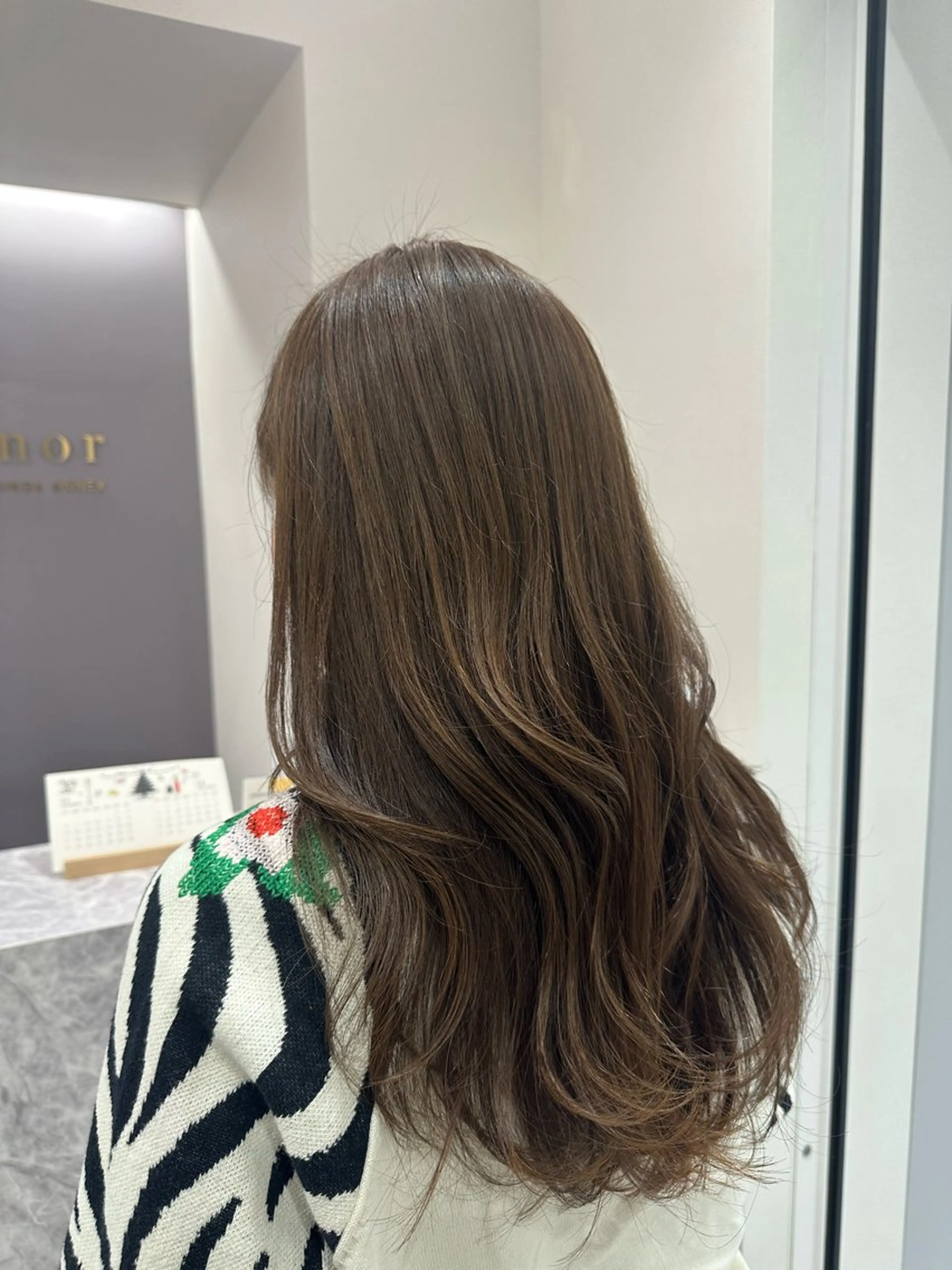 ロング カラー カット ヘアカラー トリートメント 韓国レイヤー✨ yasuko銀座のヘアスタイル