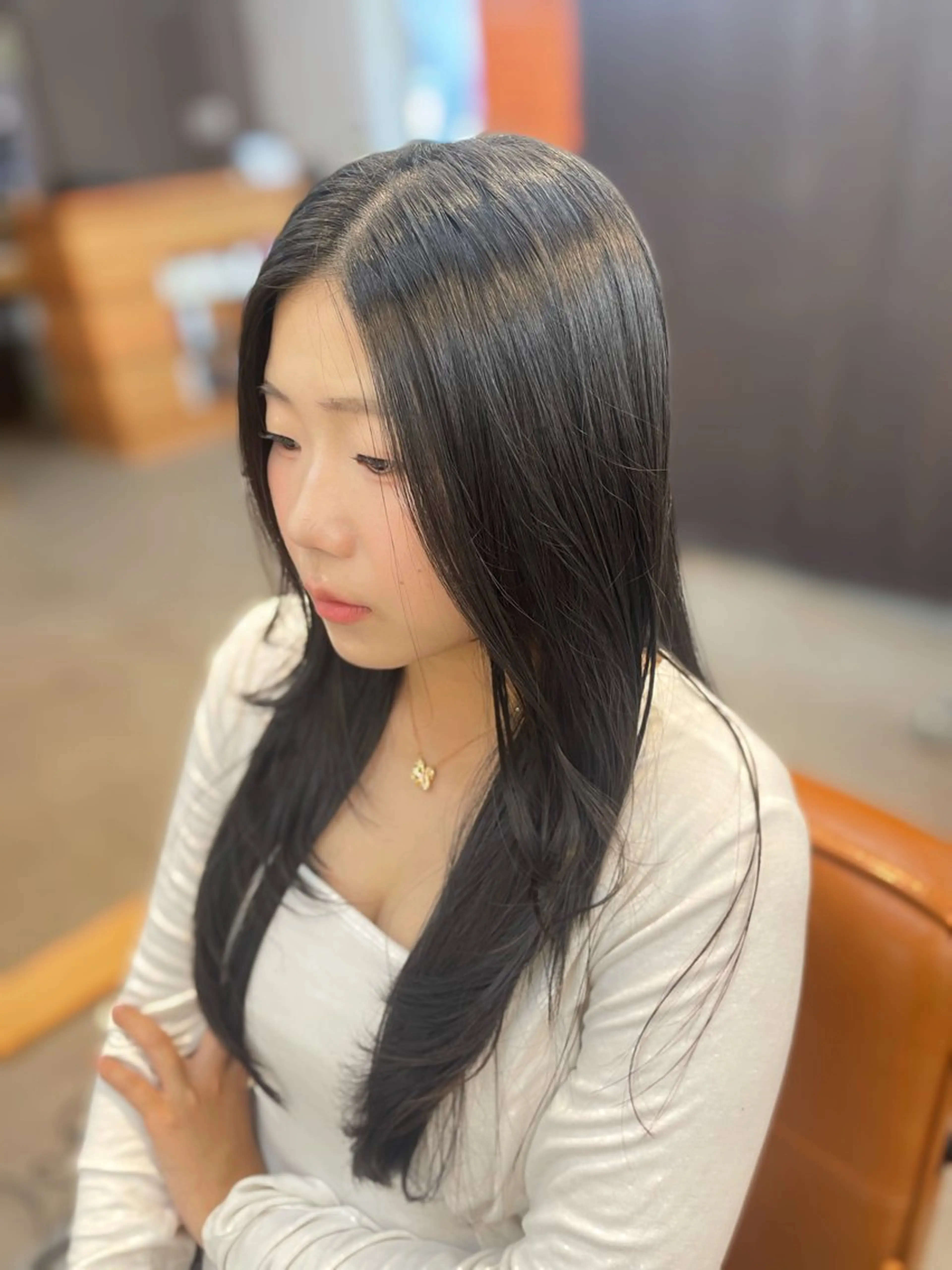 ロング 顔周りカット 韓国風ヘア レイヤーカット TRAM mikuのヘアスタイル