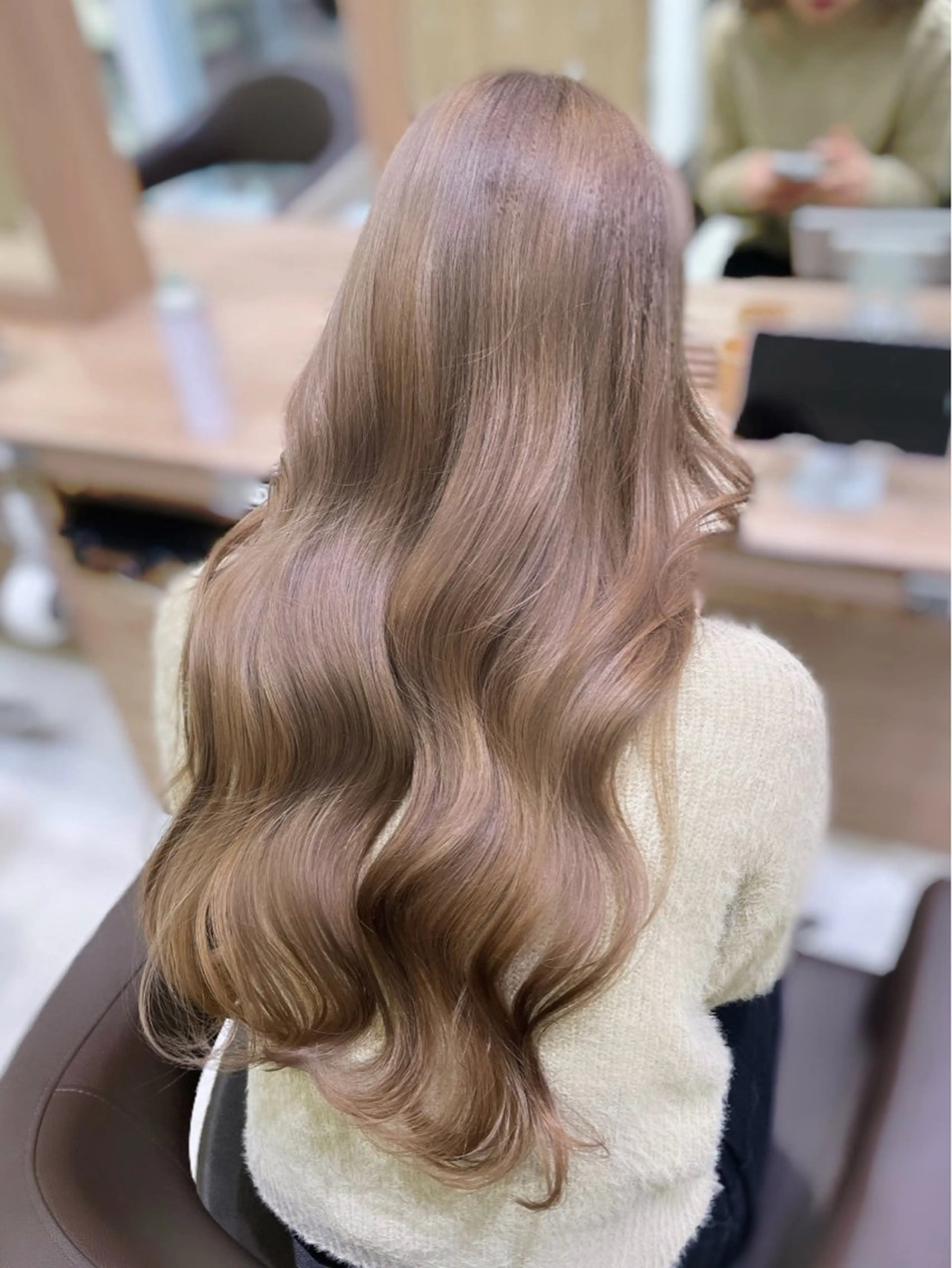 ロング カラー 崎山 紗吏のヘアスタイル