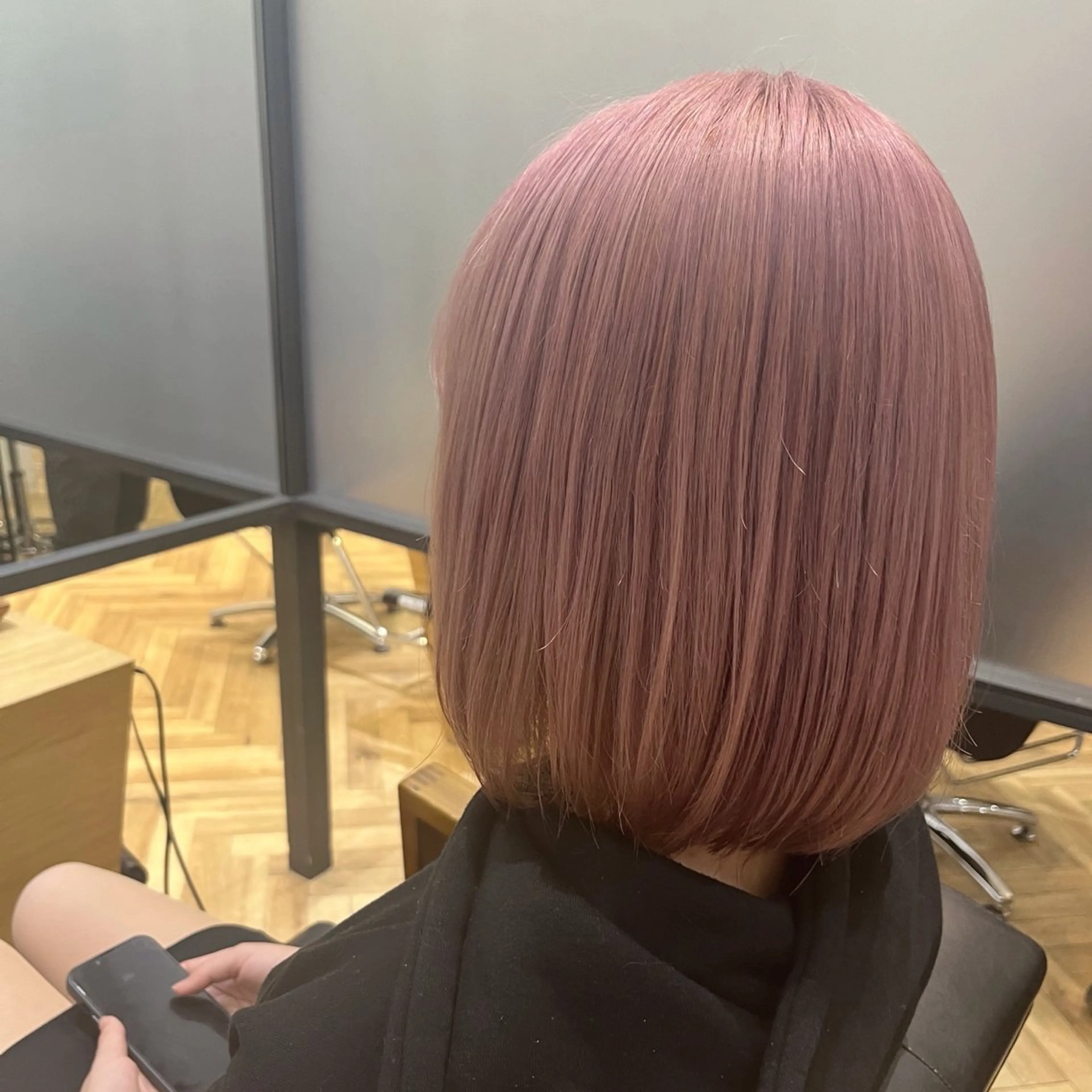 カラー ブリーチ ピンクカラー ホワイトピンク 🫧髪質改善🫧 神田紗来のヘアスタイル