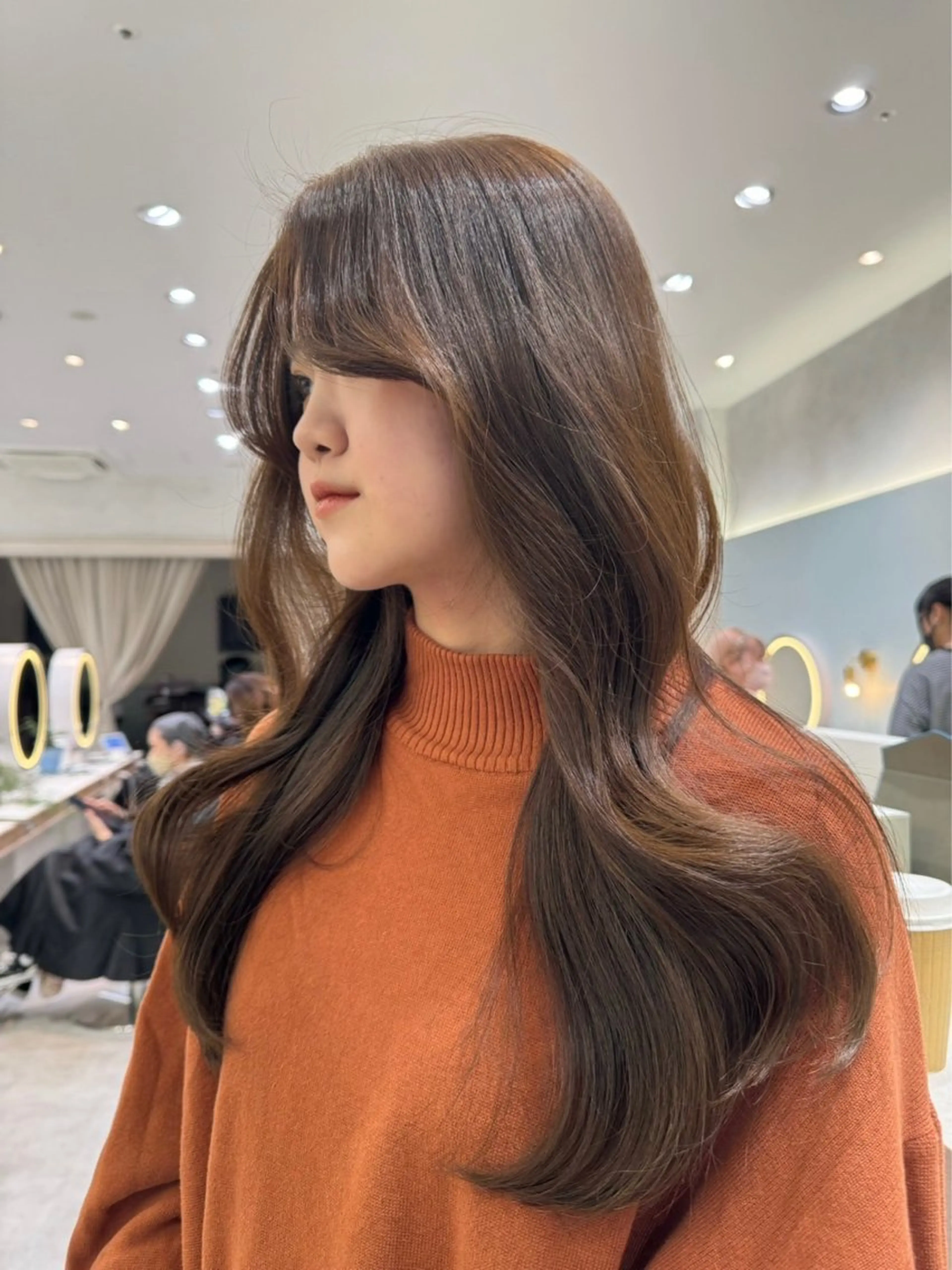 ロング 𝑴𝑰𝑯𝑶 ／ワンホンヘアのヘアスタイル