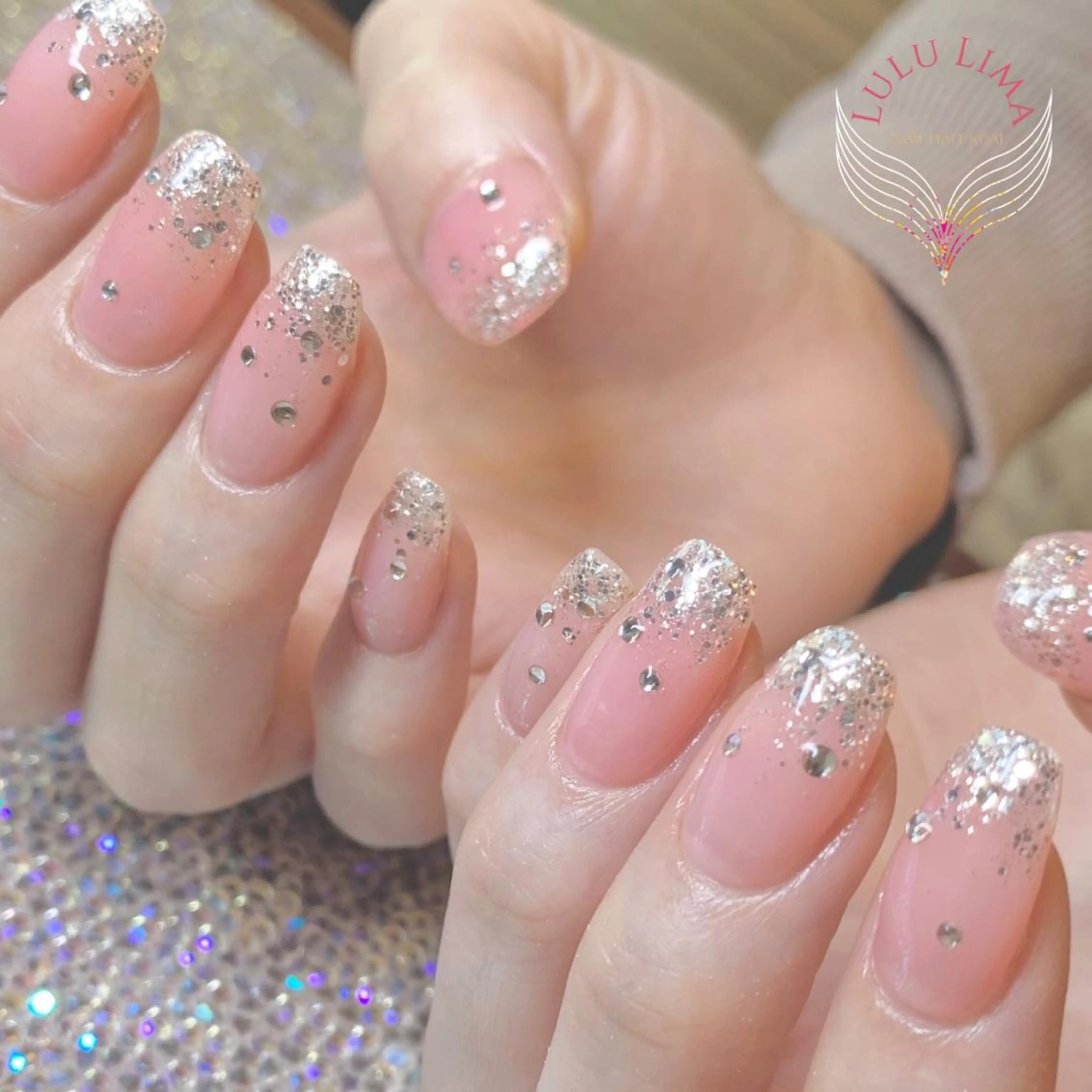 ネイル アートネイル ラメ(グリッター) ストーンネイル ハンドネイル フットネイル ハンドケア LULU LIMAのネイルデザイン