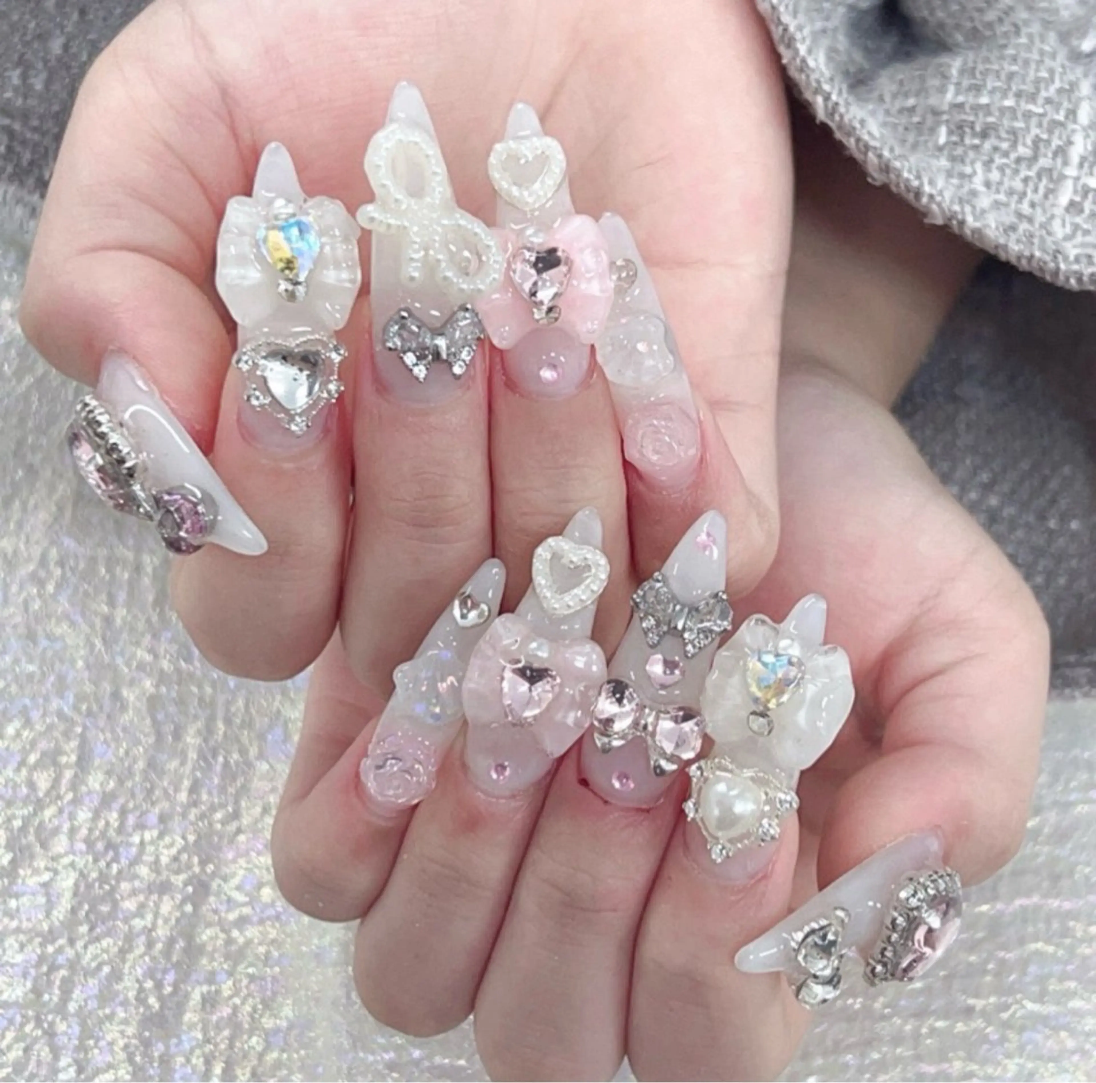 ネイル アートネイル 長さ出し ジェルネイル マグネットネイル ニュアンスネイル なな_ CloudyChanのネイルデザイン