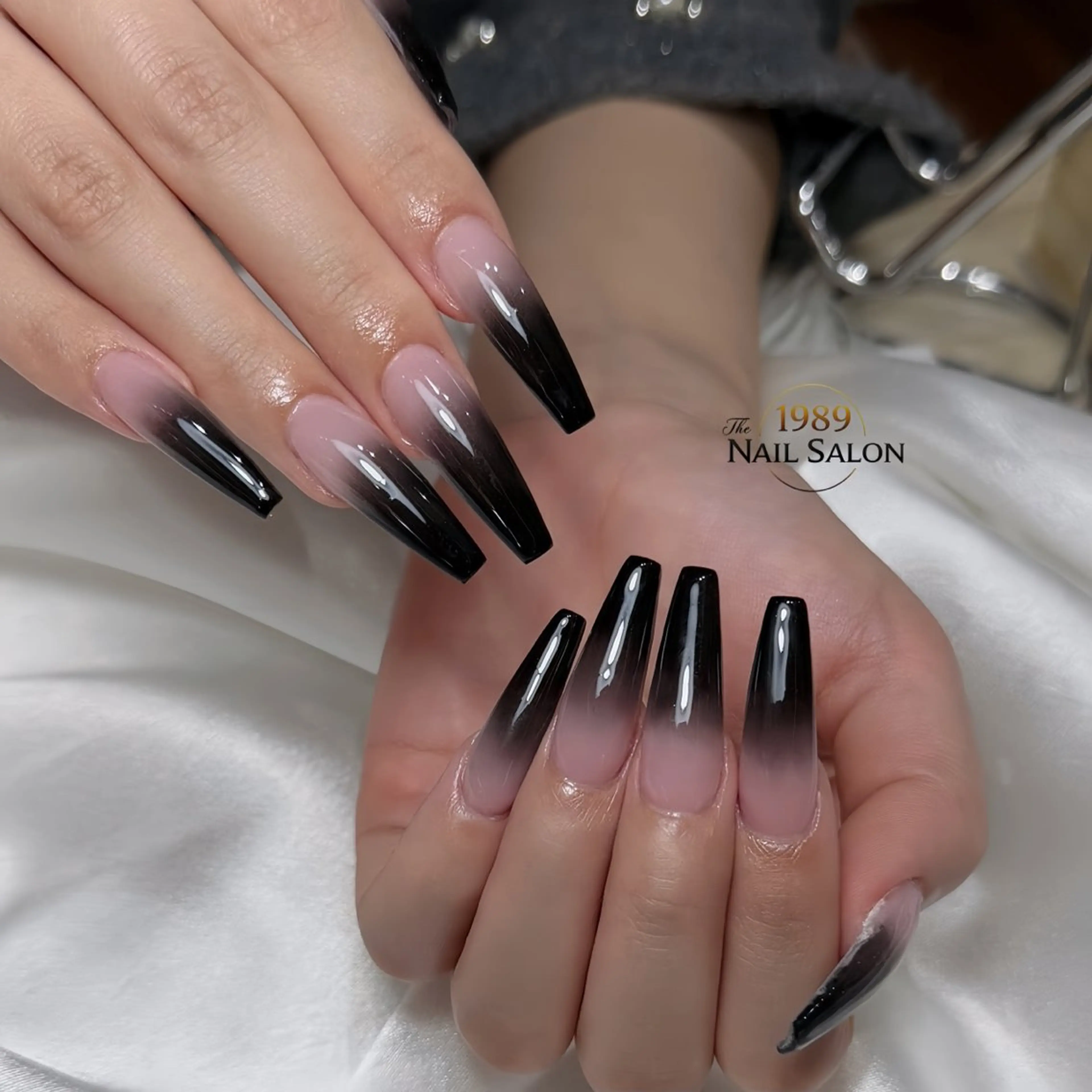 ネイル グラデーション ハンドネイル The 1989 Nail Salonのネイルデザイン