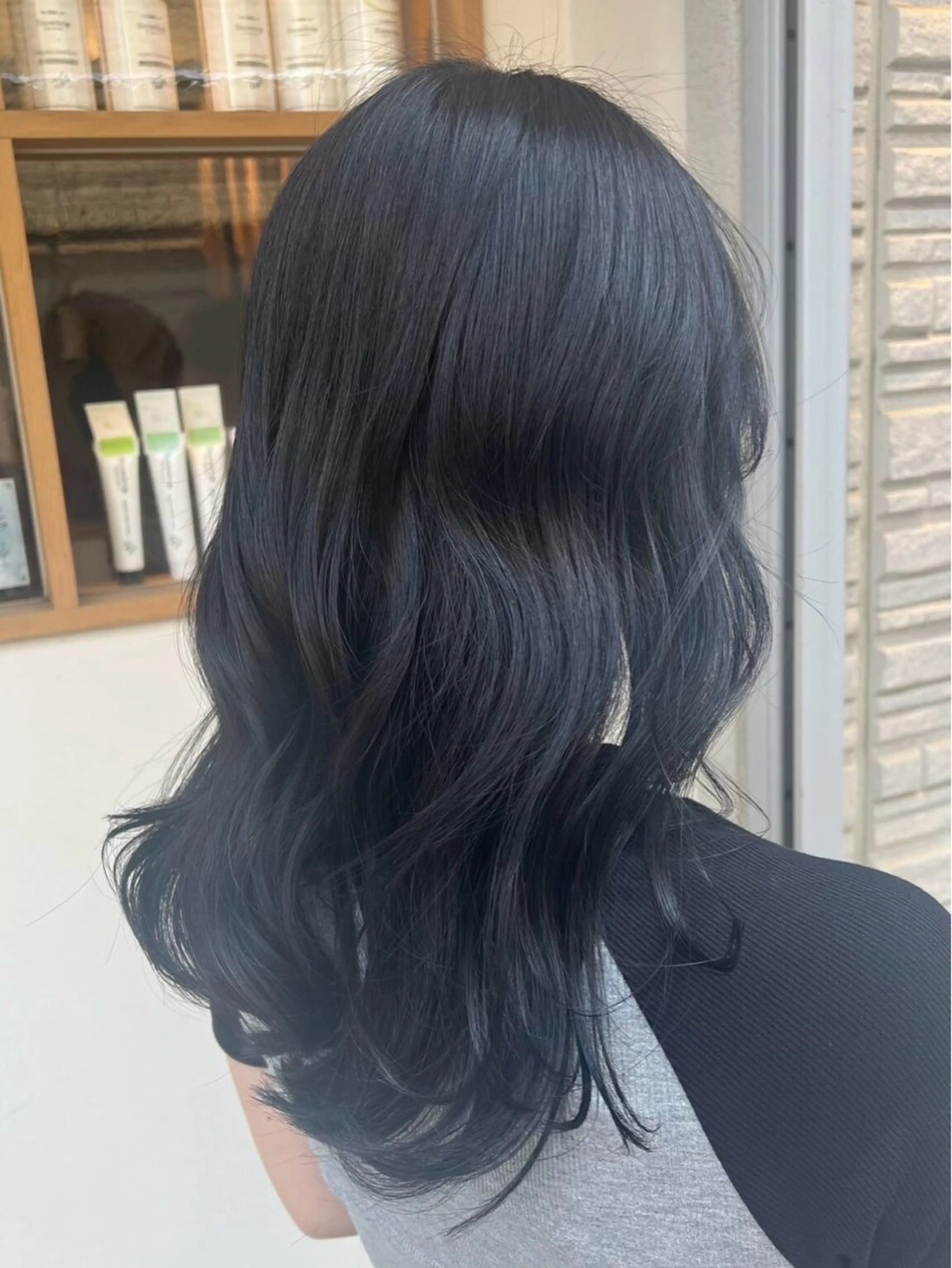 セミロング いいじま あきねのヘアスタイル