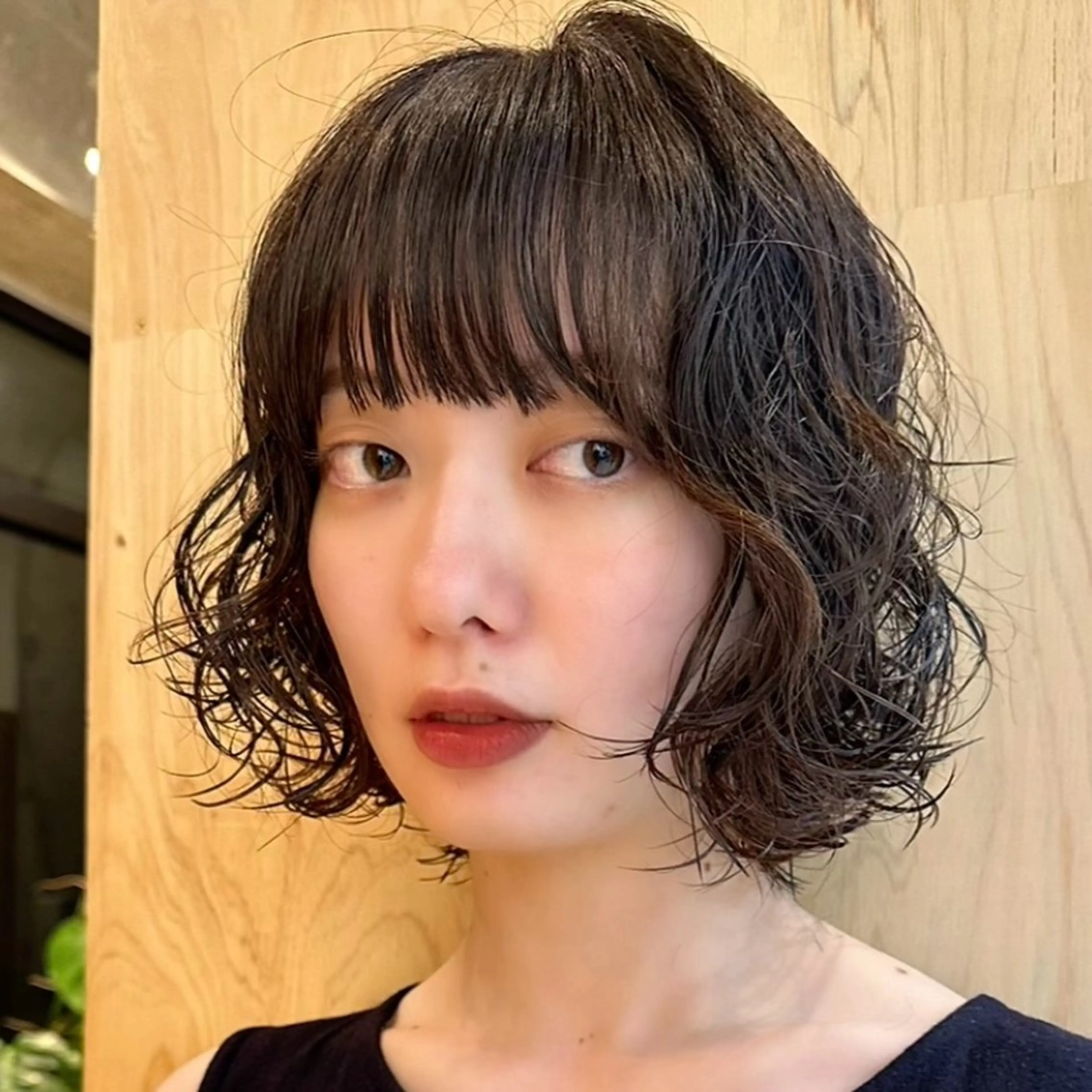 ショート パーマ ボブ ニュアンスパーマ カット パーマ トリートメント ヘッドスパ ヘアセット ボブ/レイヤー/パー マ/カラー/坂本小夏のヘアスタイル