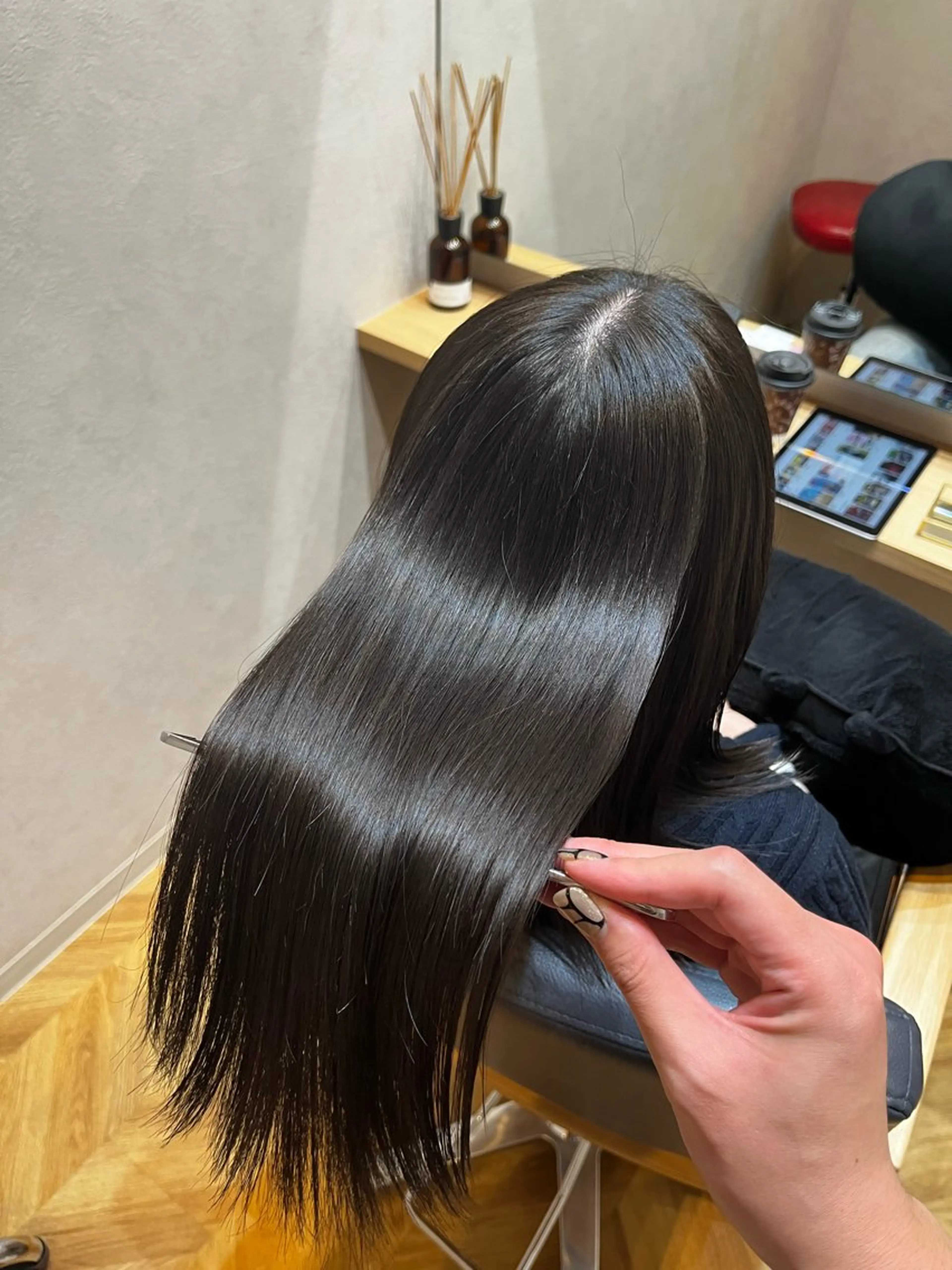 ミディアム カット 縮毛矯正 💜N°大分 三浦　髪質改善💜のヘアスタイル