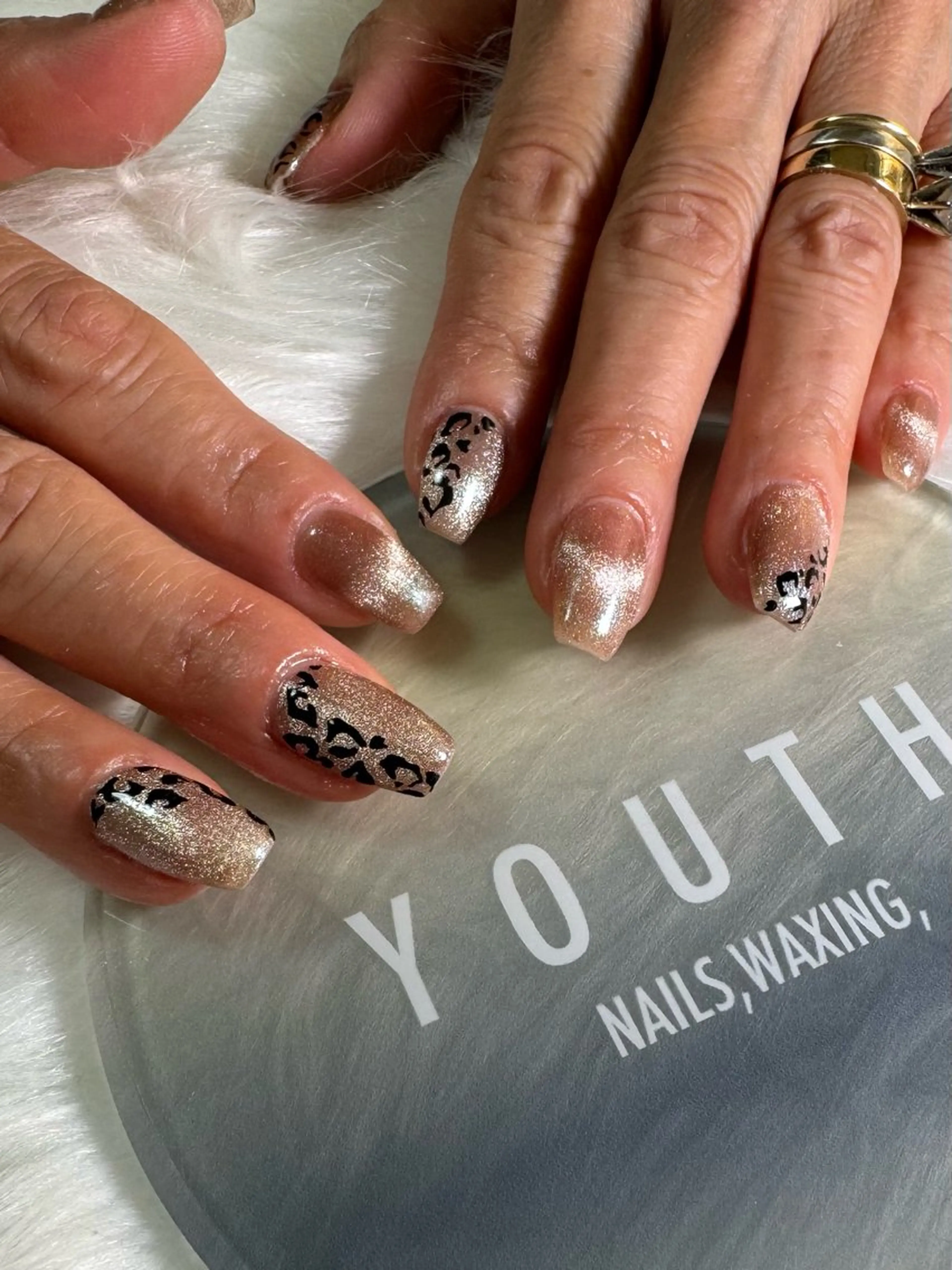 ネイル ハンドネイル YOUTH nails waxing所属・YOUTH natsumiのネイルデザイン
