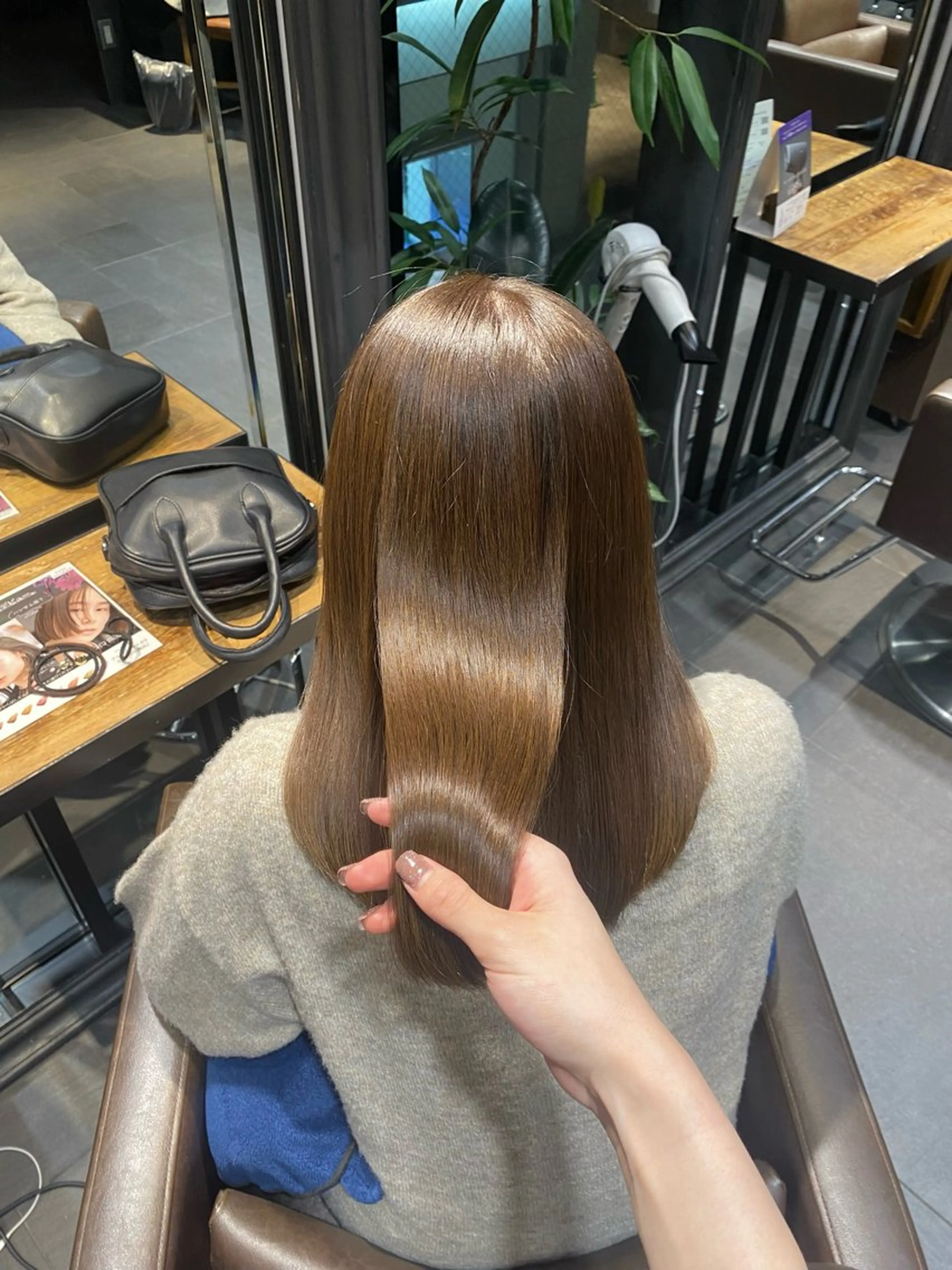 セミロング MINX 銀座店所属・MINXginza タイラミユネのヘアスタイル
