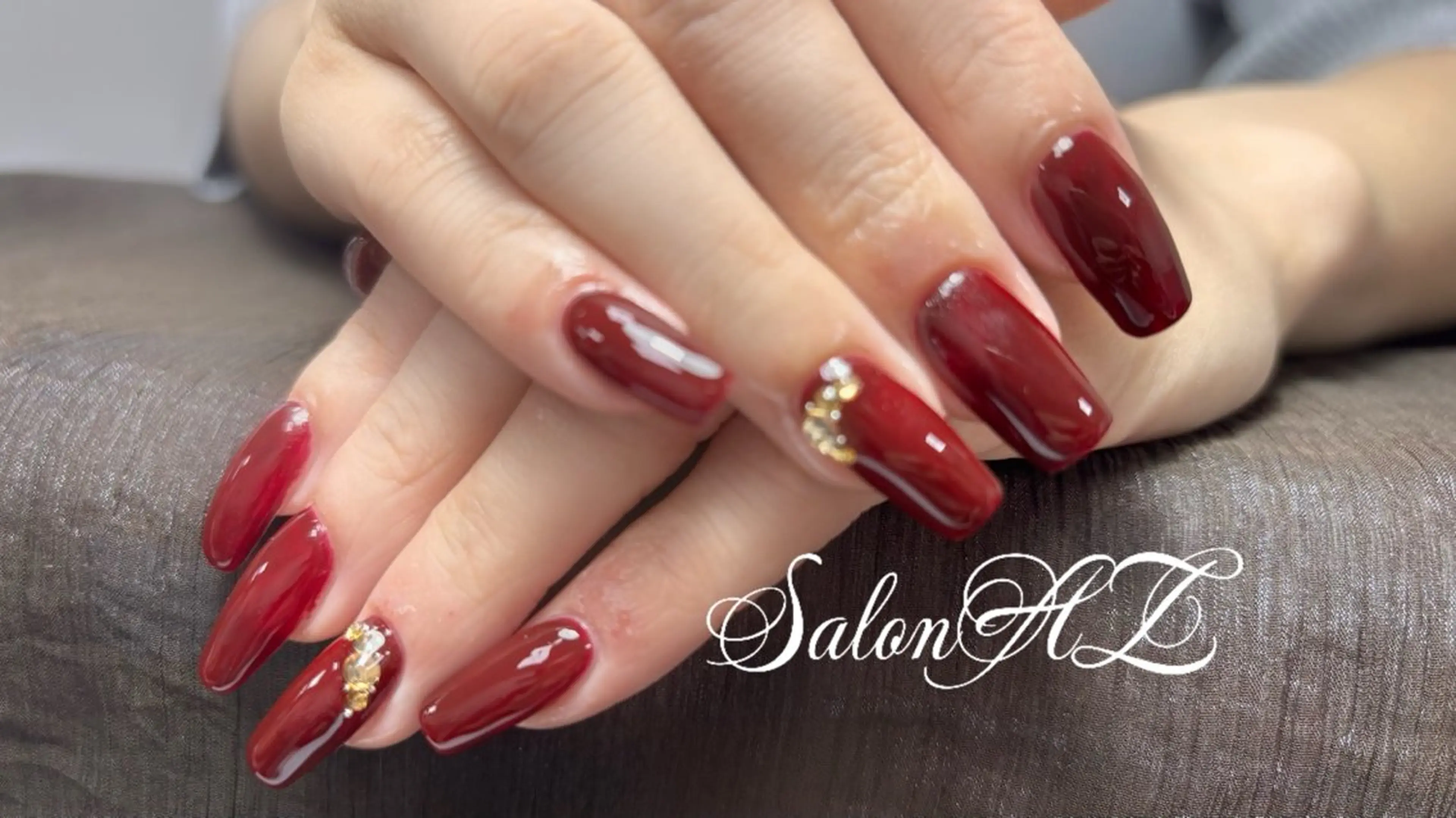 ネイル アートネイル 長さ出し フットネイル フレンチネイル ジェルネイル ハンドネイル salonAZ トップネイリストのネイルデザイン