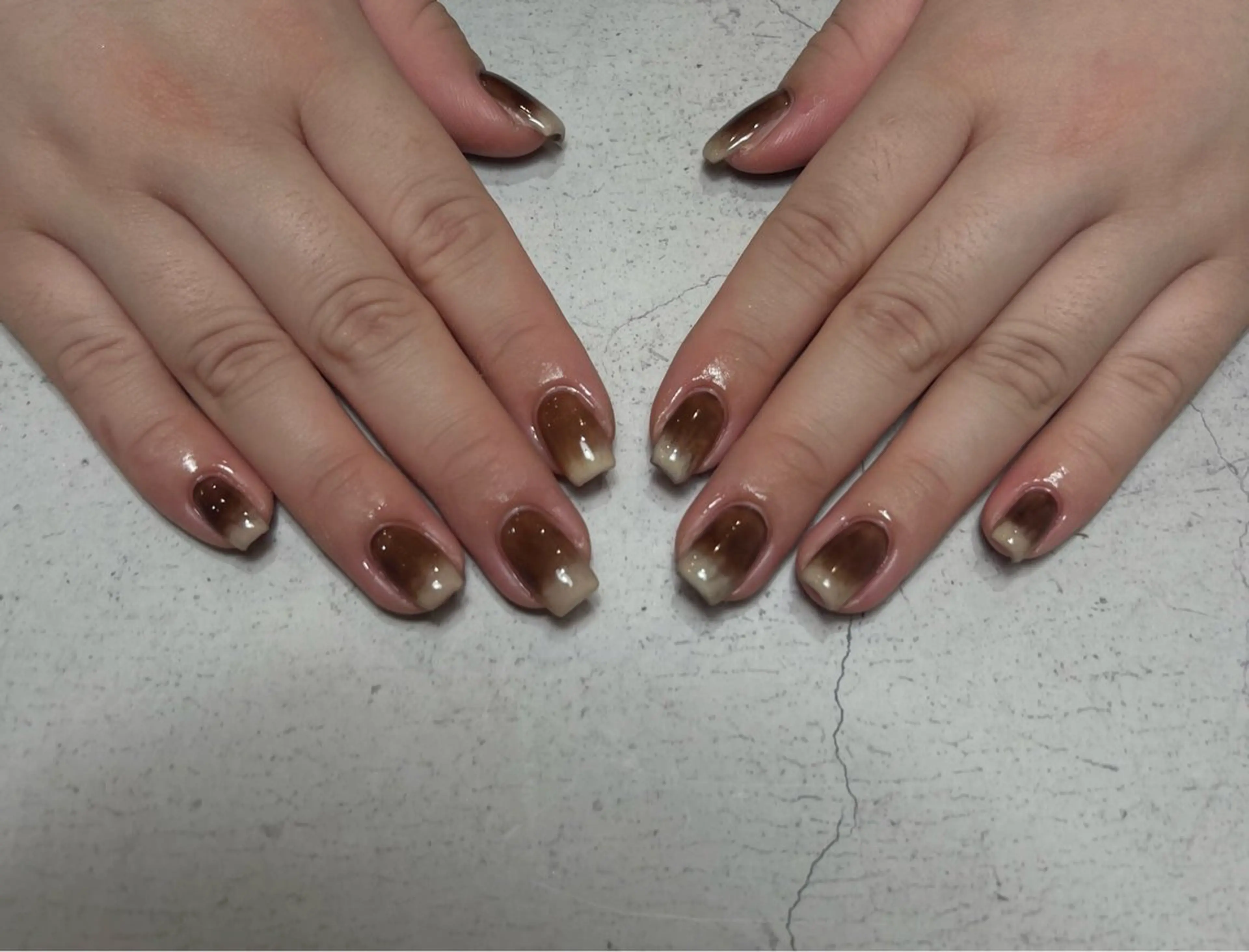 ミディアム ハンドネイル Plus Ehiku 四日市/rinaのネイルデザイン