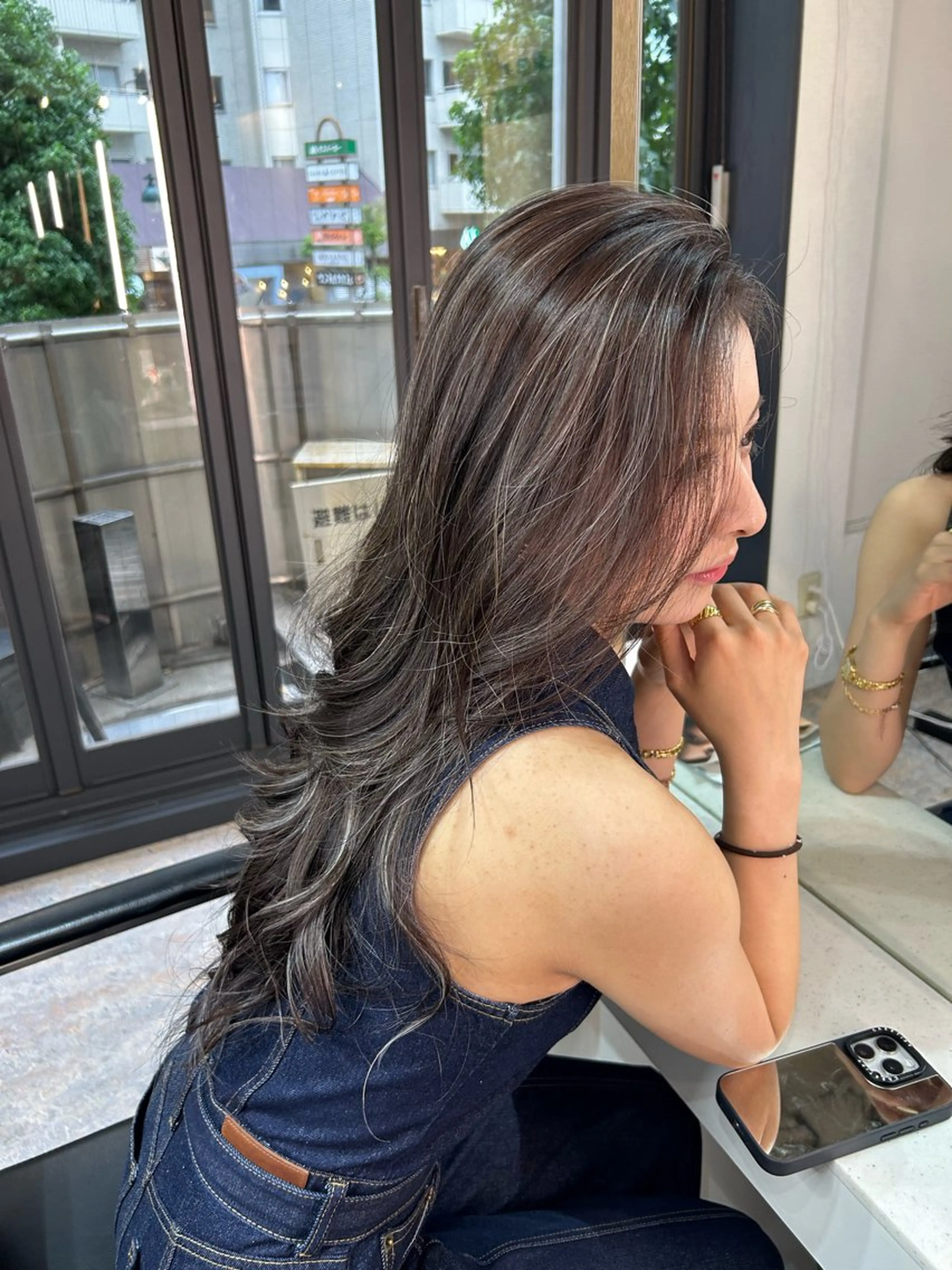 ロング カラー グレージュ カット ヘアカラー トリートメント レイヤーカット BLend 渋谷のヘアスタイル