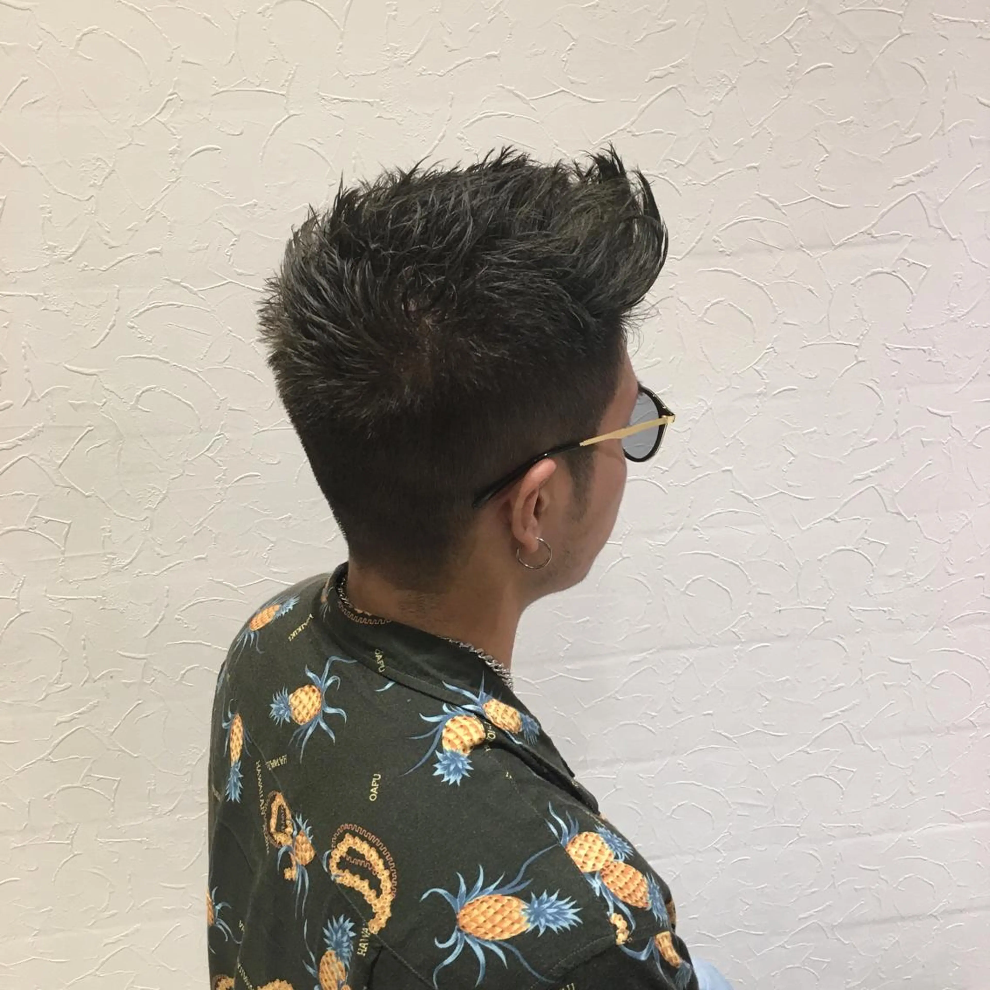 ショート カラー メンズ メンズブリーチ ブリーチ 透明感カラー YARN所属・【モニター募集】 三宅航平のヘアスタイル