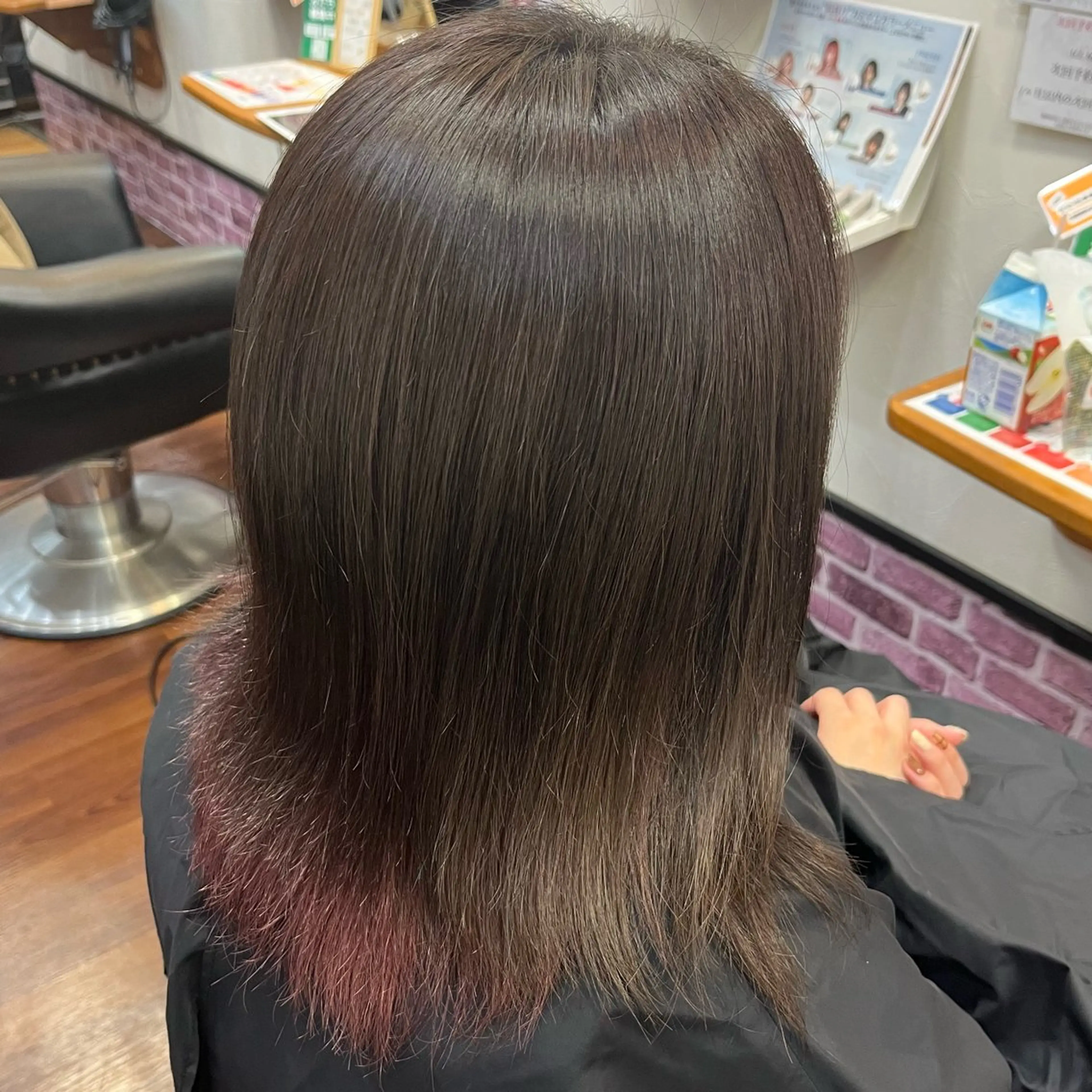 ミディアム カラー ベージュカラー ピンクカラー ヘアカラー 古賀 桜のヘアスタイル