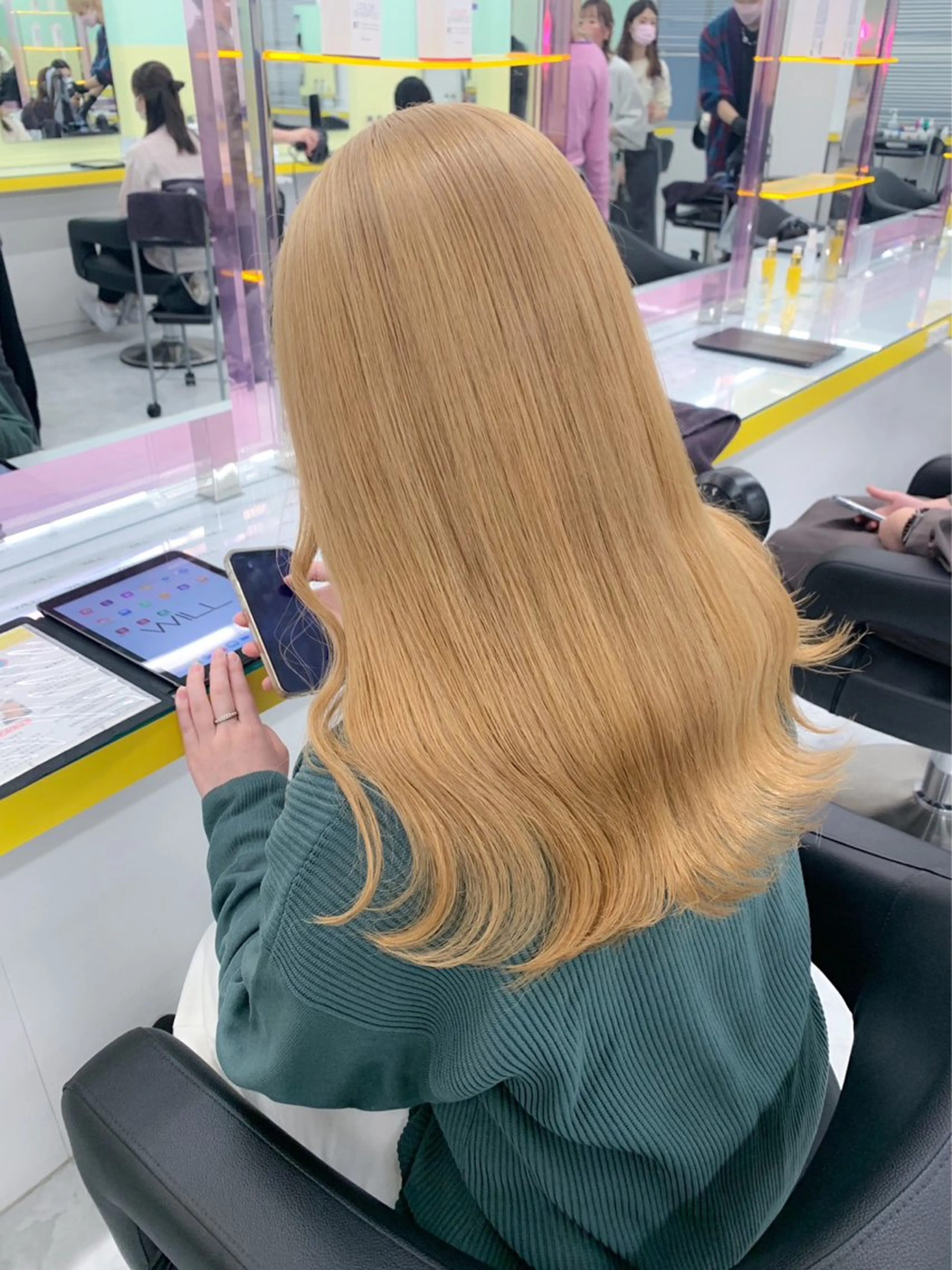ロング ヘアカラー 大人上品🤍明るめ ベージュ🤍REOのヘアスタイル