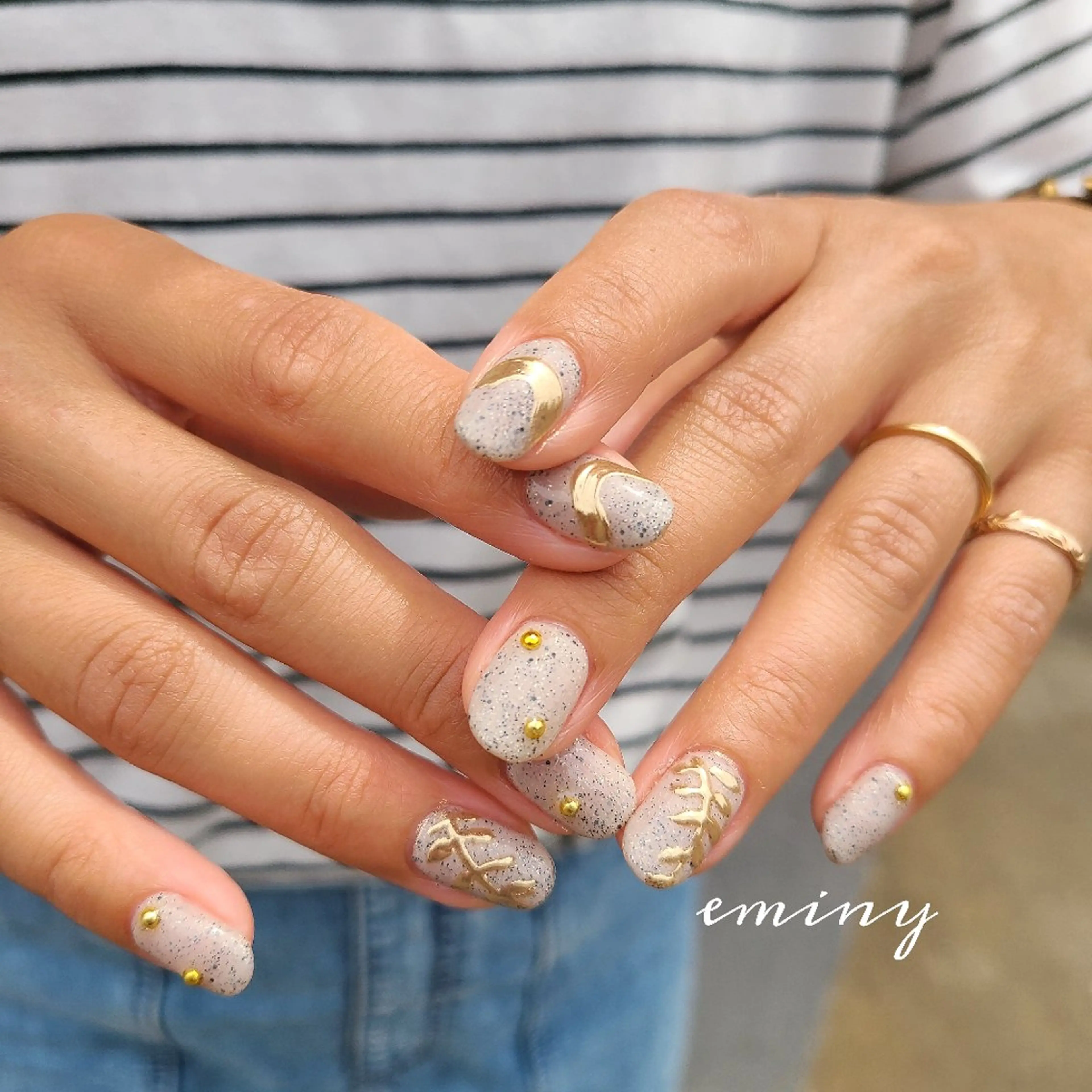 ネイル ゴールド ミラーネイル 夏ネイル nail salon  eminyのネイルデザイン