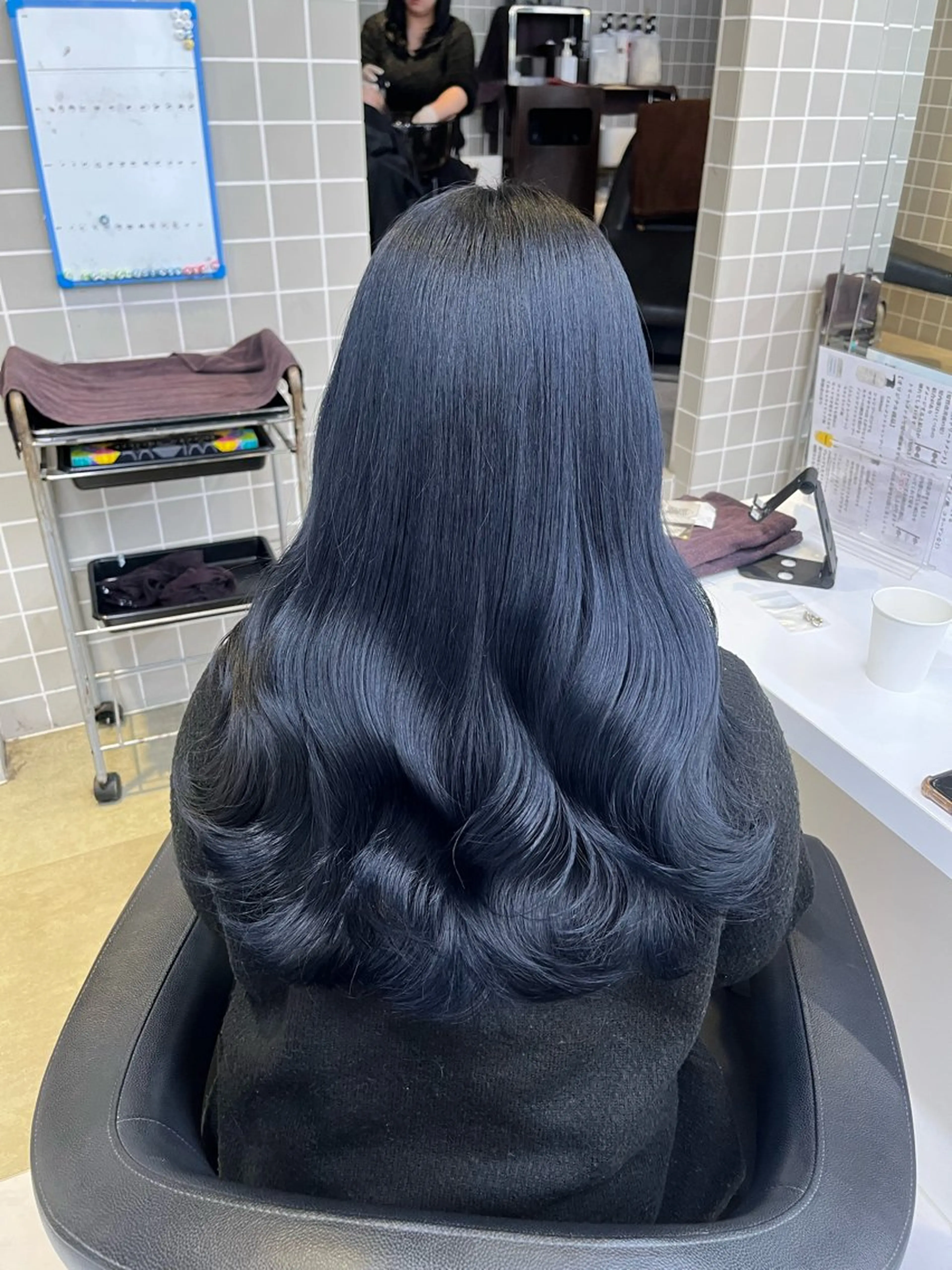 ロング ヘアカラー トリートメント ヘッドスパ ヘアセット 寒色＆ブリーチ特化 寒色MiOのヘアスタイル