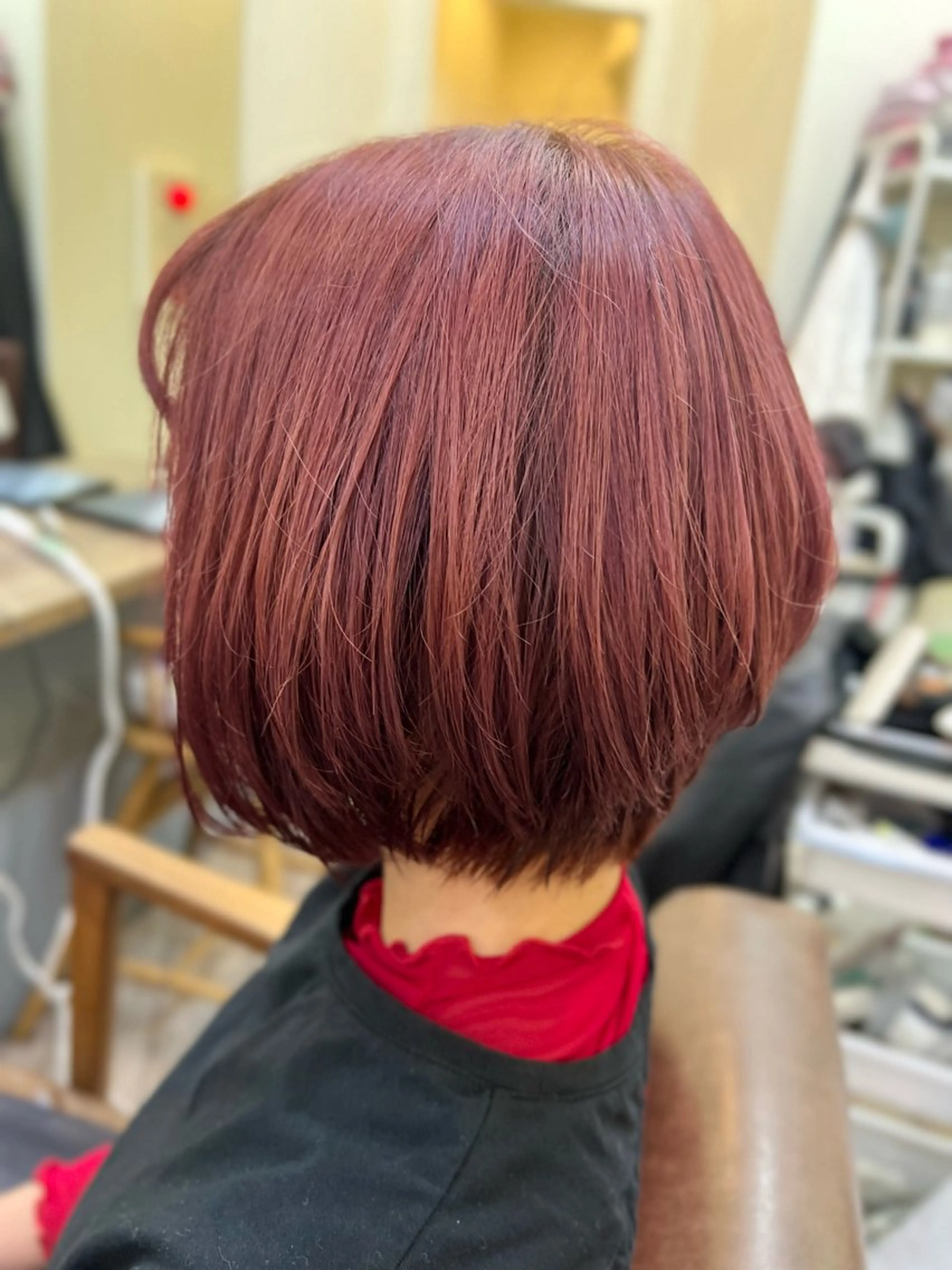 ショート カラー カット ヘアカラー トリートメント 鶴見 和美のヘアスタイル