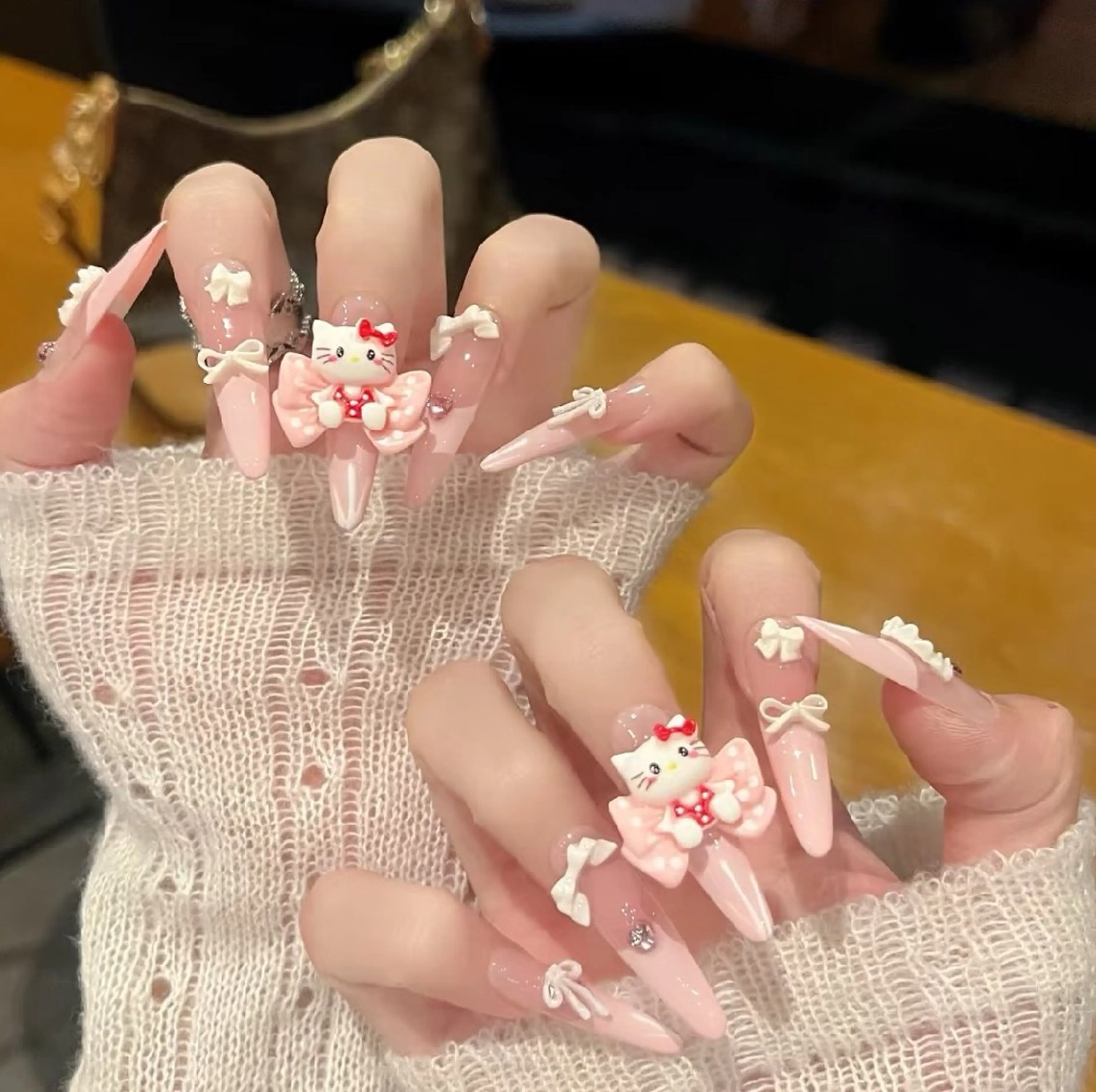 ネイル Miu Miu 🎀 Nailのネイルデザイン
