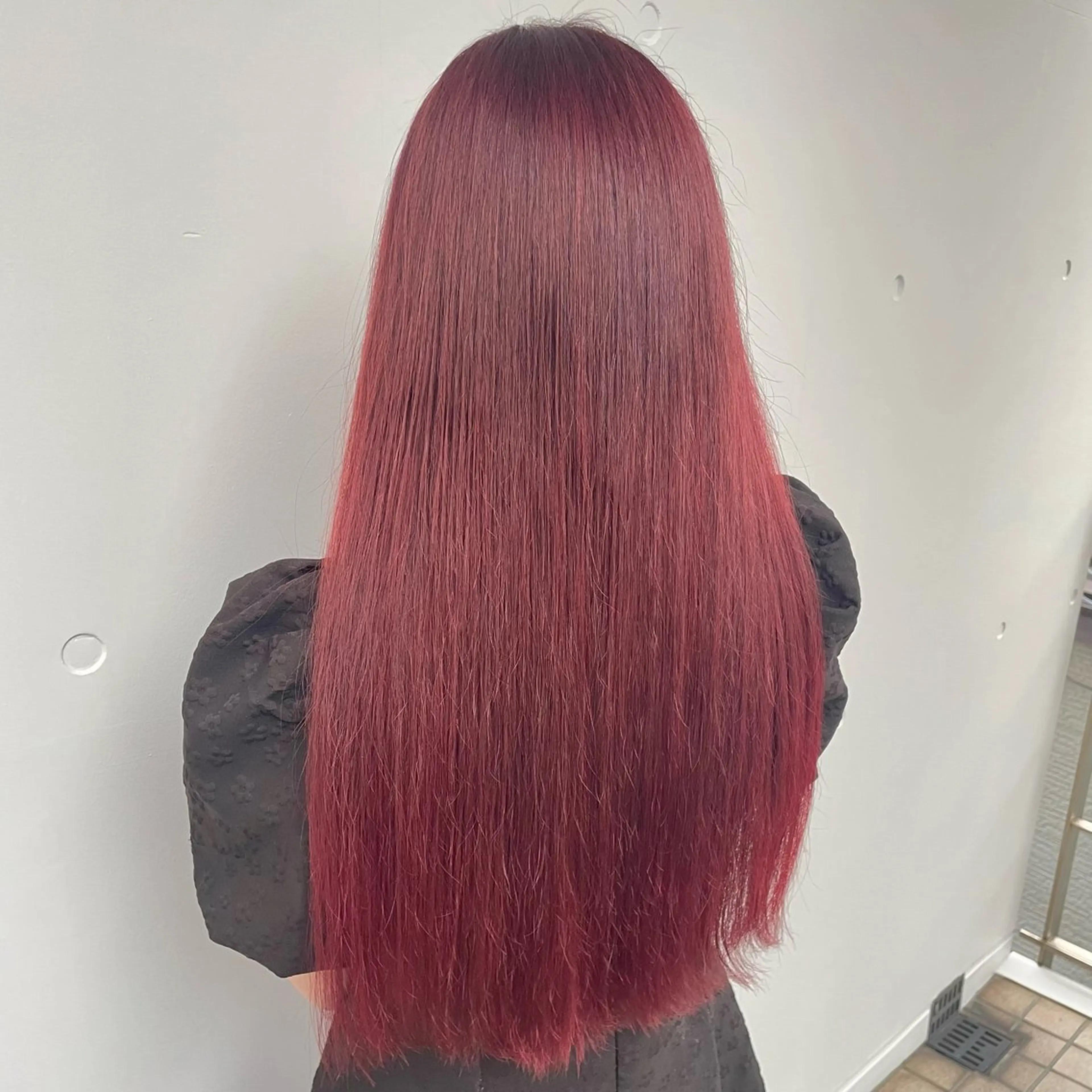 ロング カラー ブリーチ カシス ダブルカラー ブリーチなしカラー ピンクカラー ヘアカラー トリートメント 藤澤 夏実/インナーカラーのヘアスタイル