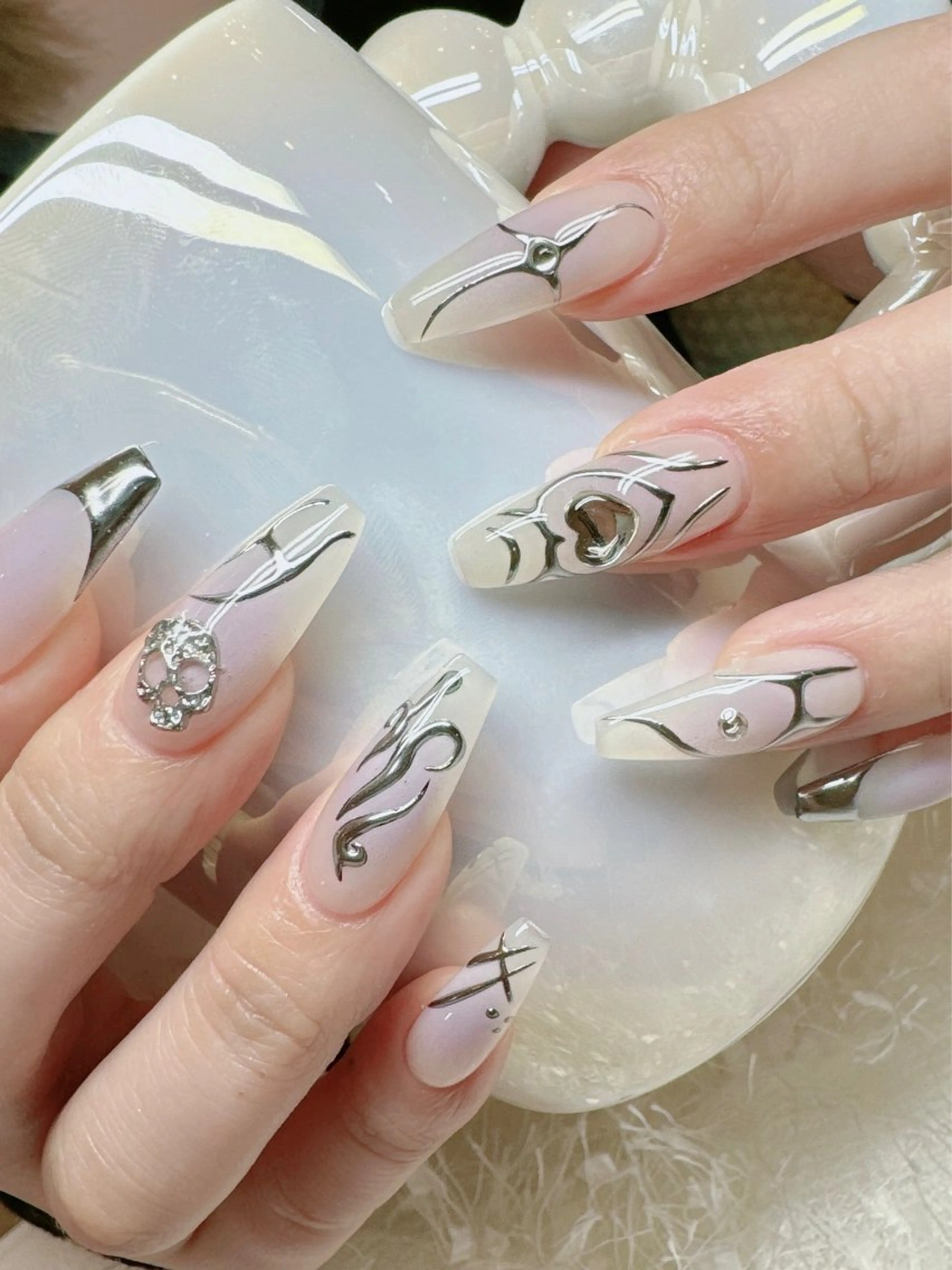 ネイル Le'a nail Lのネイルデザイン