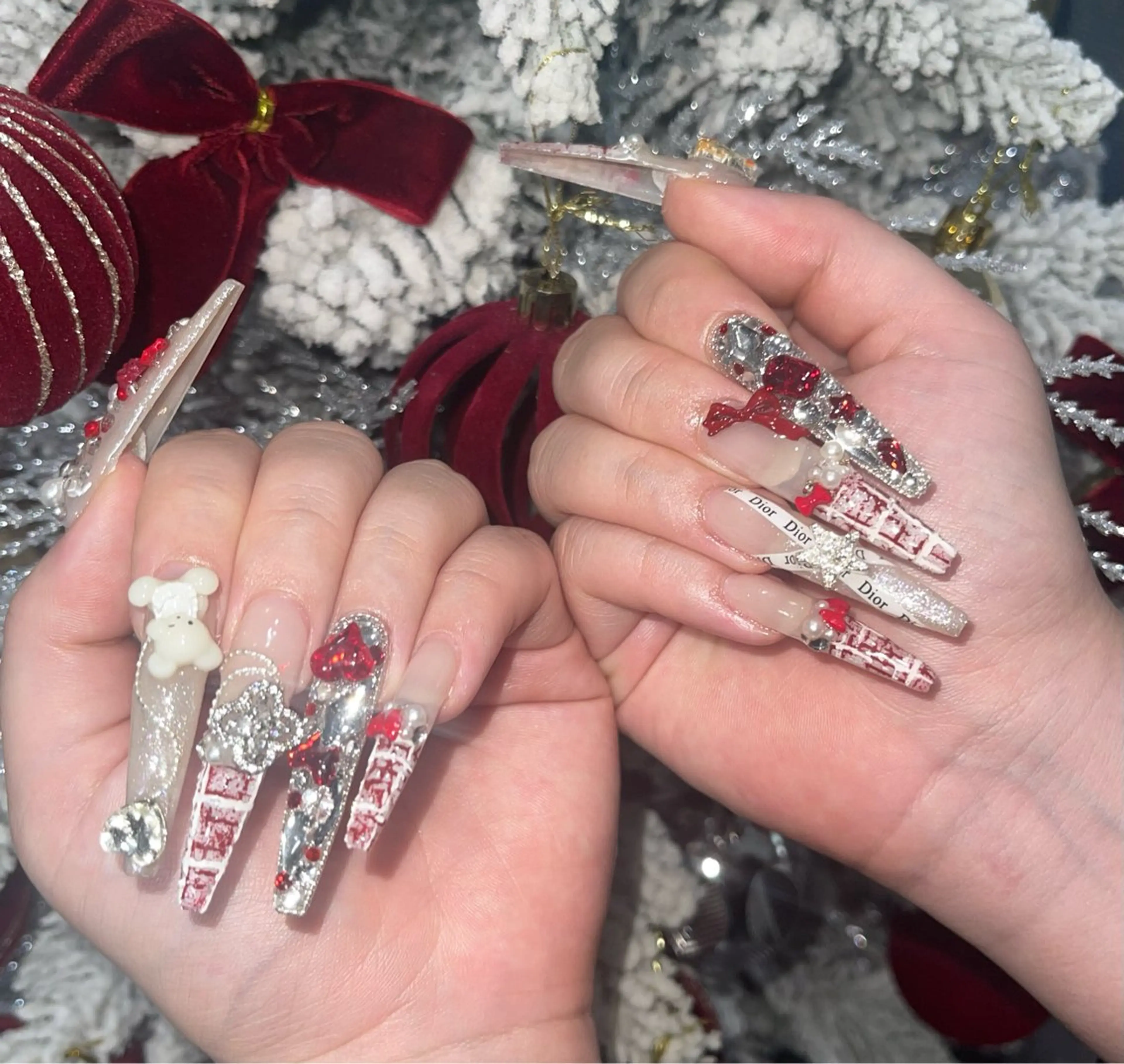 ネイル オーロラネイル クリアネイル 成人式 フラッシュネイル ジェルネイル ハンドネイル Amee Nailsalonのネイルデザイン