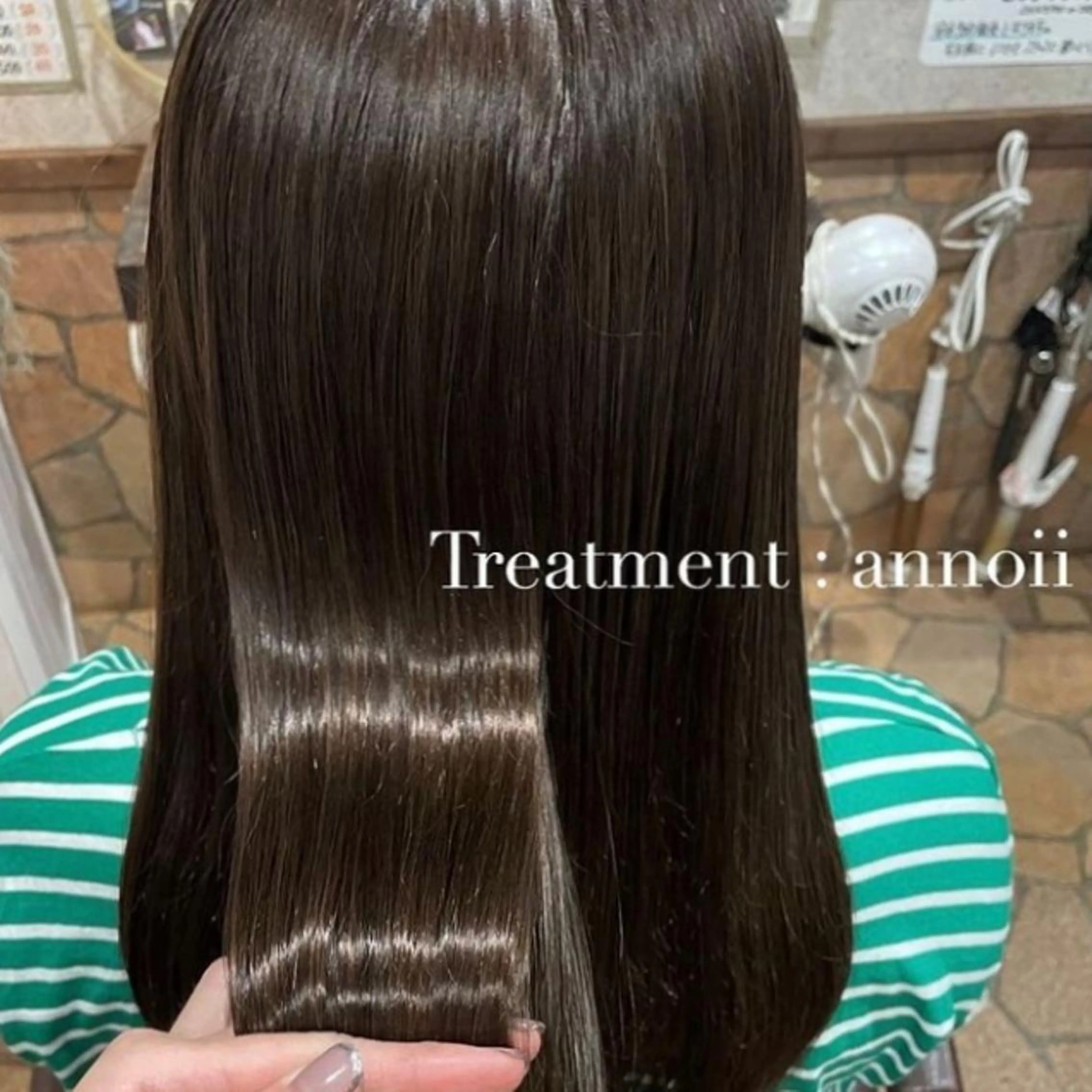 セミロング カラー トリートメント annoii hair eye nail所属・annoiiヘア・マ ツゲ・眉毛・耳つぼのヘアスタイル