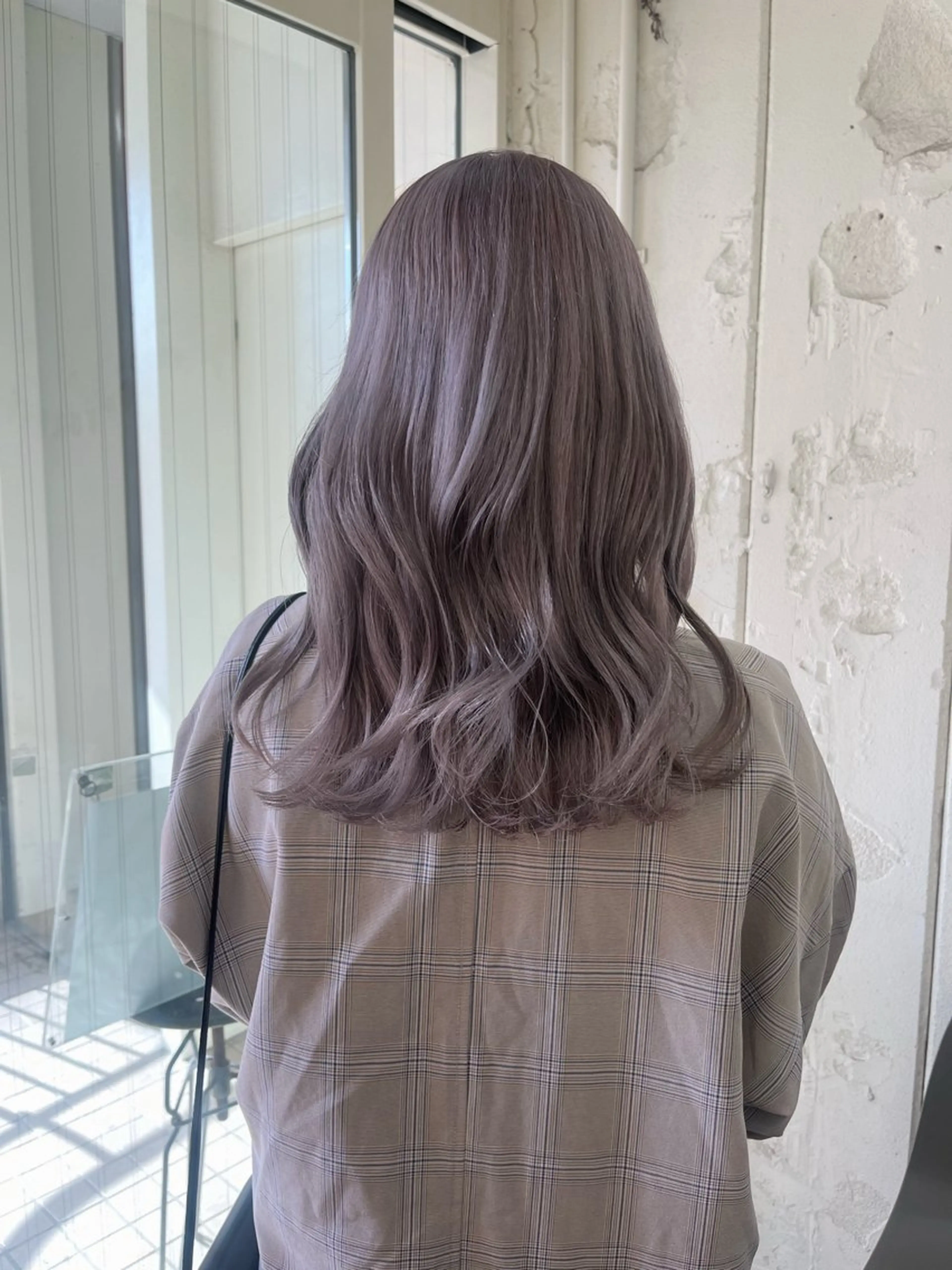 セミロング カラー ベージュカラー ラベンダーカラー ラベンダーグレー ホワイトベージュ ハイトーン🦢 Natsumiのヘアスタイル