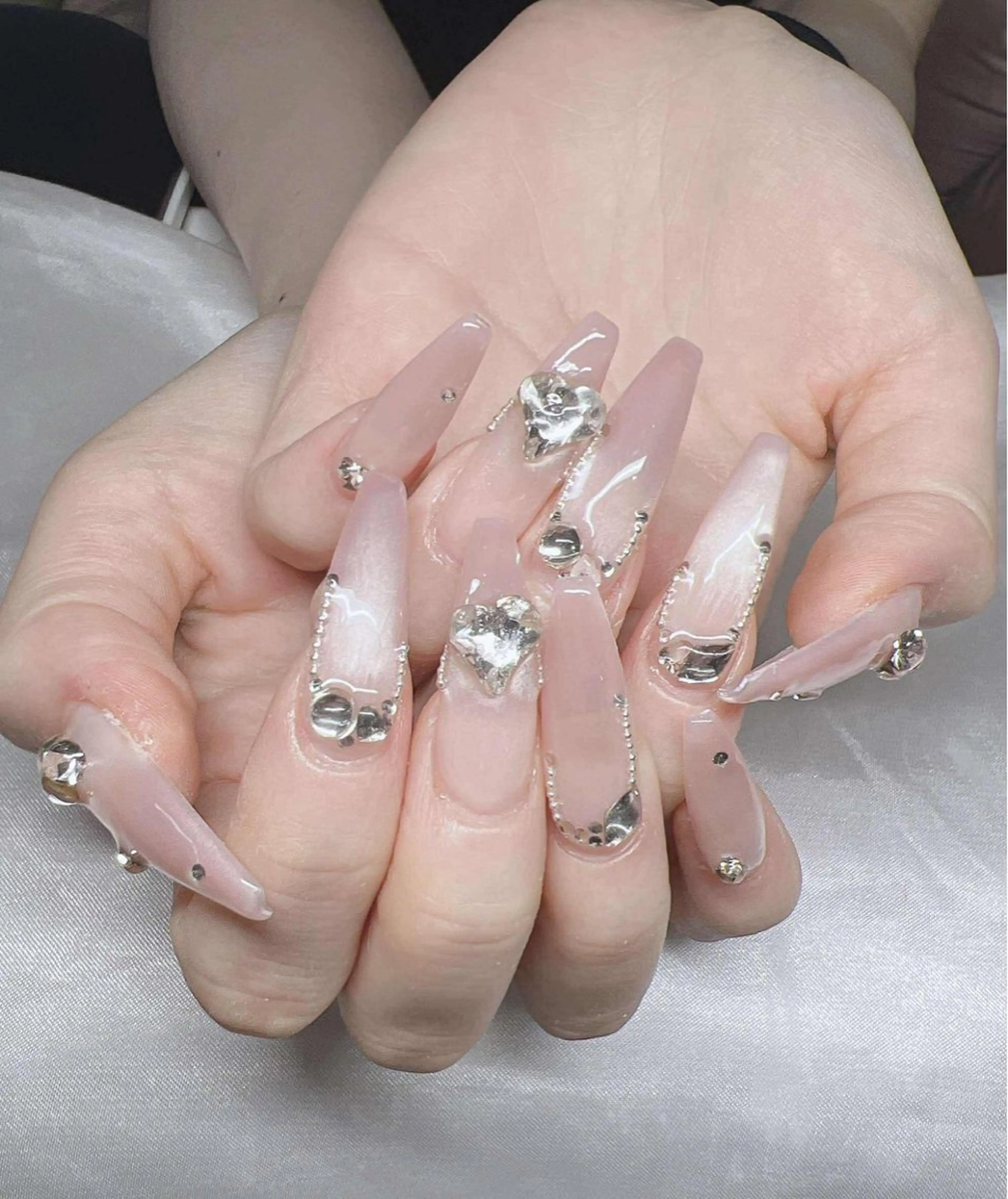 ネイル 長さ出し グラデーション 卒業式 キラキラネイル マグネットネイル ハンドネイル Lee Nailsのネイルデザイン