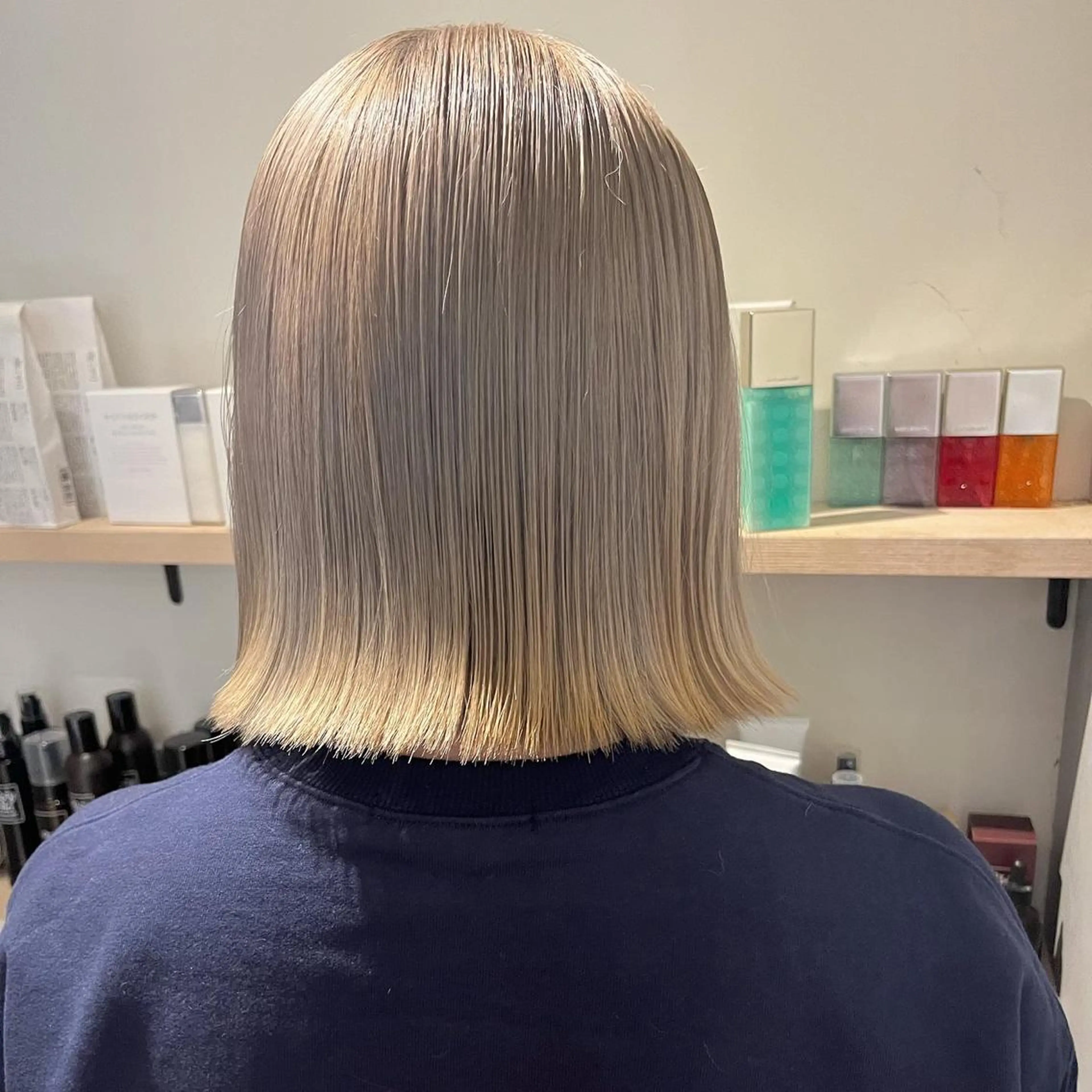 ショート ヘアカラー mai ROCCOのヘアスタイル