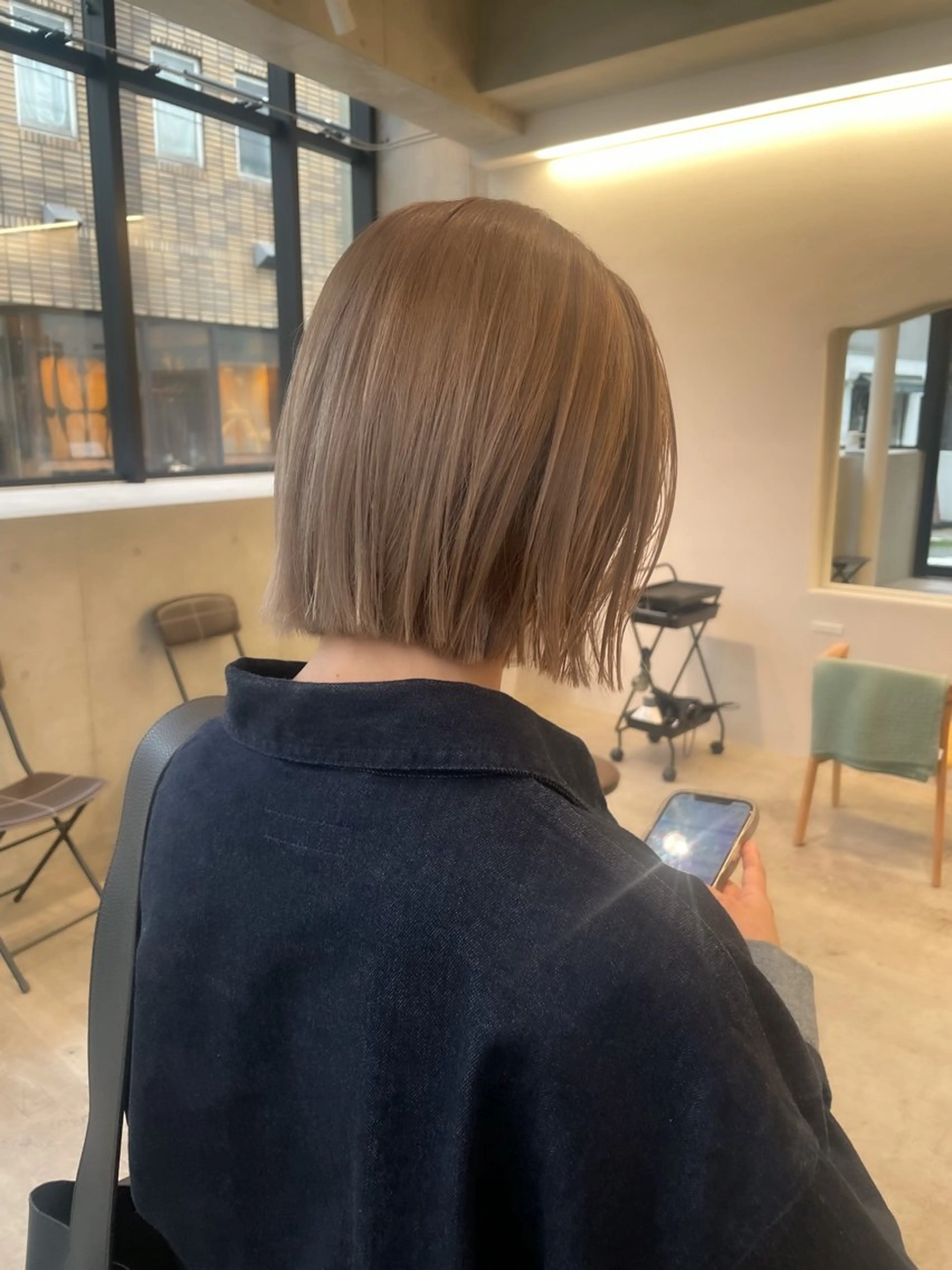 ショート カラー ヘアアレンジ ミニボブ/ブリーチ 🌈MISATOのヘアスタイル