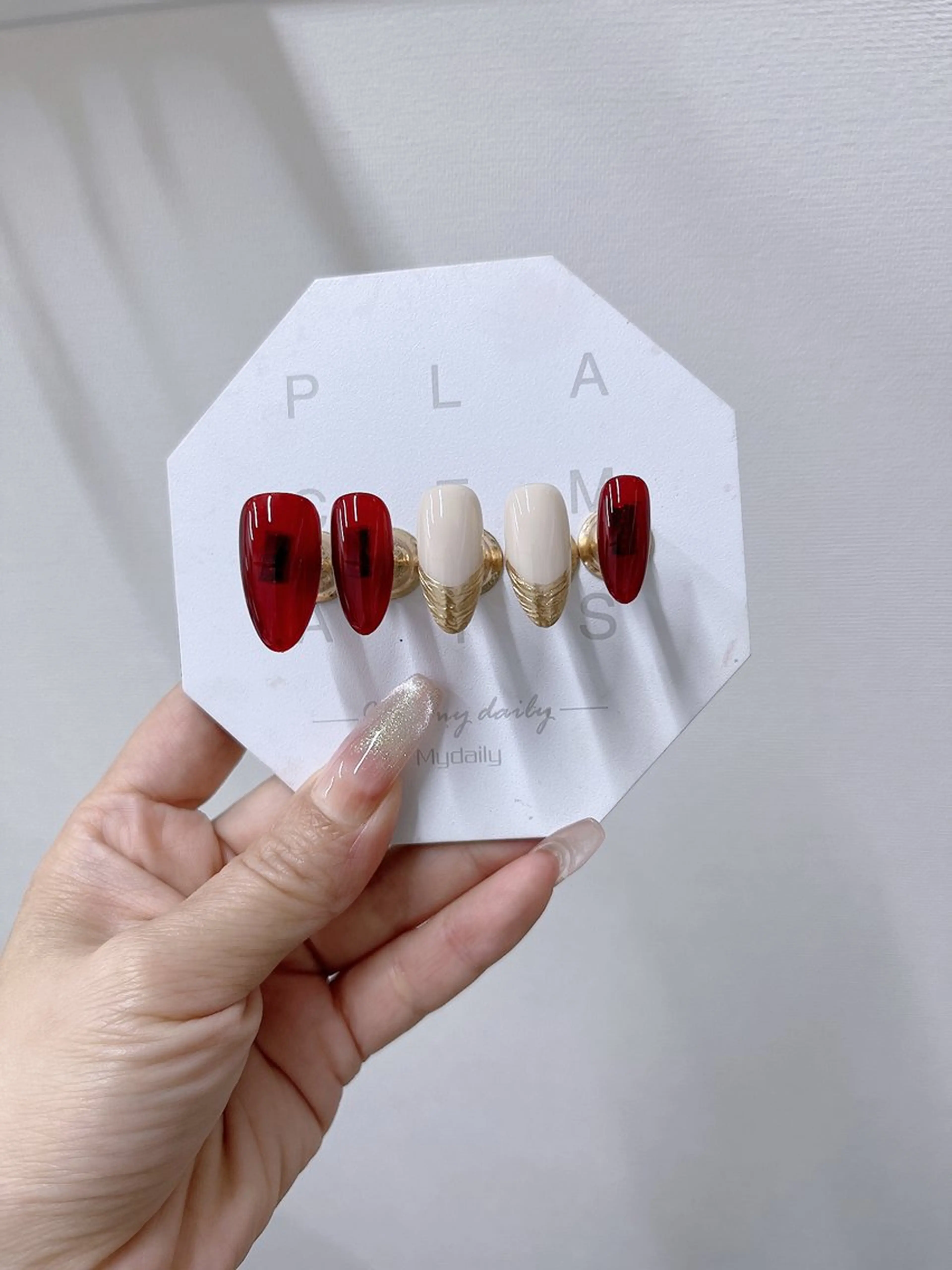 ネイル フレンチネイル ミラーネイル nail  salon  AI所属・nail salon AIのネイルデザイン