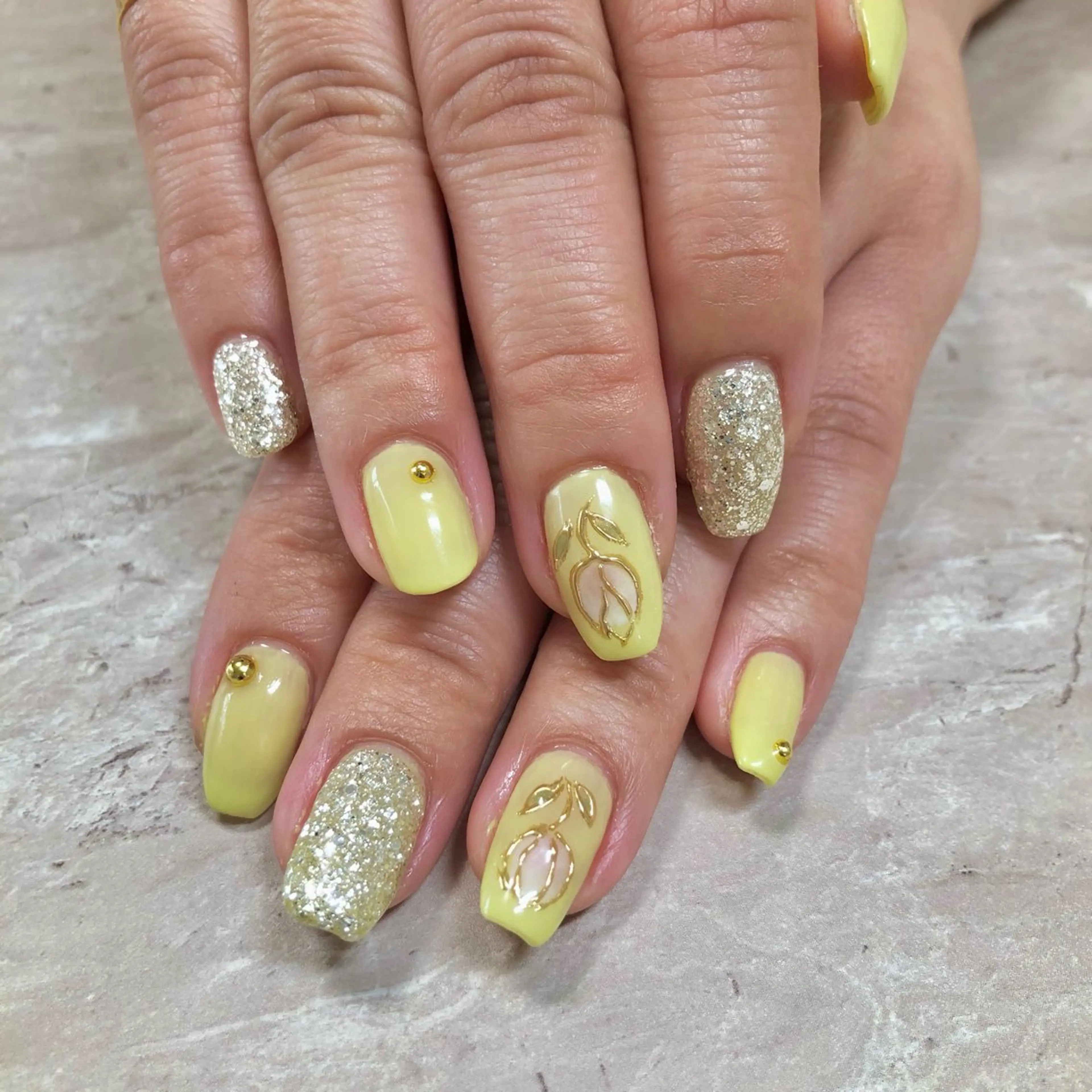 ネイル 春ネイル 黄色 ハンドネイル S nailのネイルデザイン