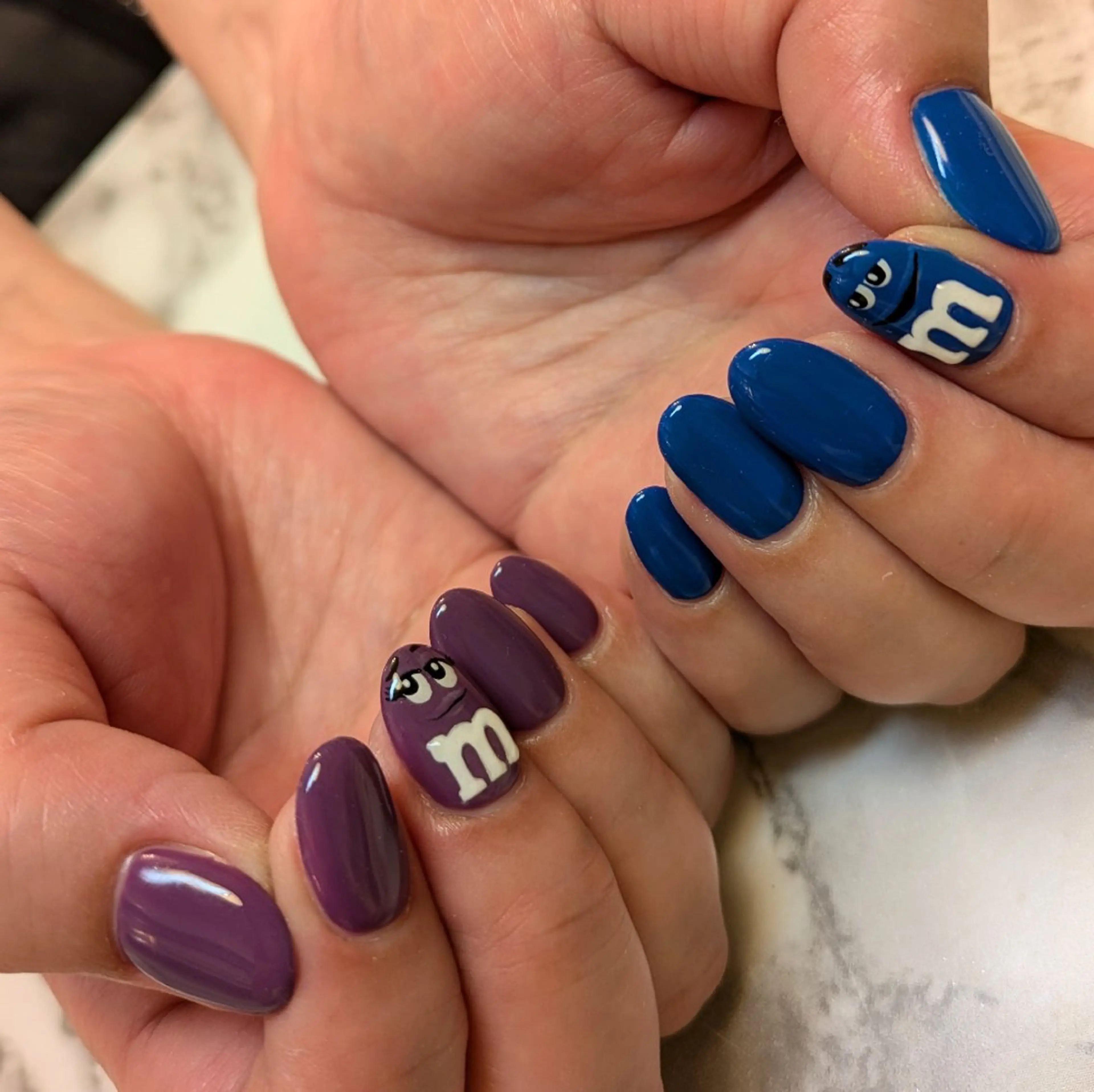 ネイル ジェヌインネイル 河内のネイルデザイン