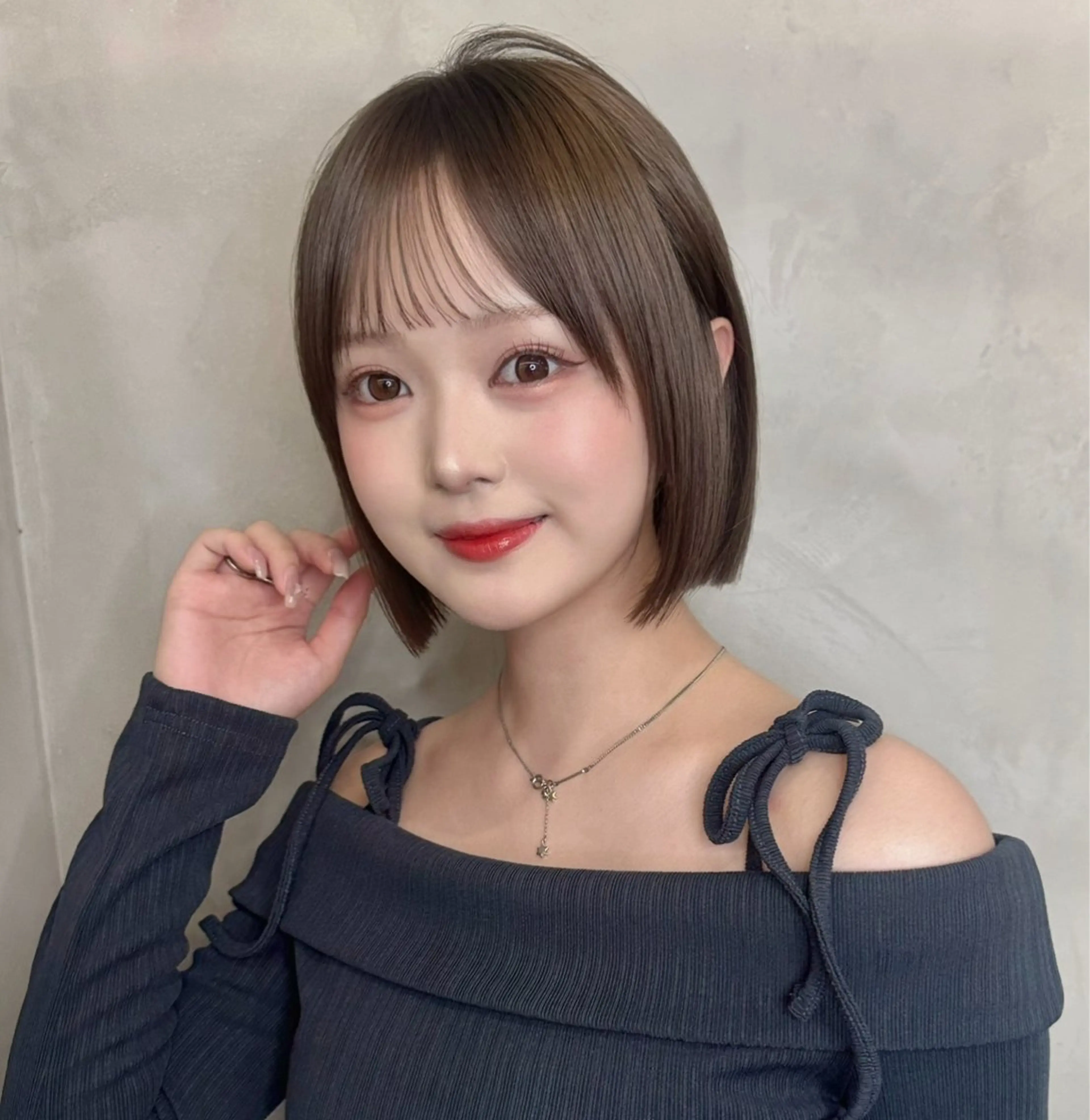 ショート カラー 切りっぱなしボブ ブリーチ ブリーチなしカラー ボブ 顔周りカット カット ヘアカラー 浦和/髪質改善/ボブ 縮毛矯正/大和田拓夢のヘアスタイル