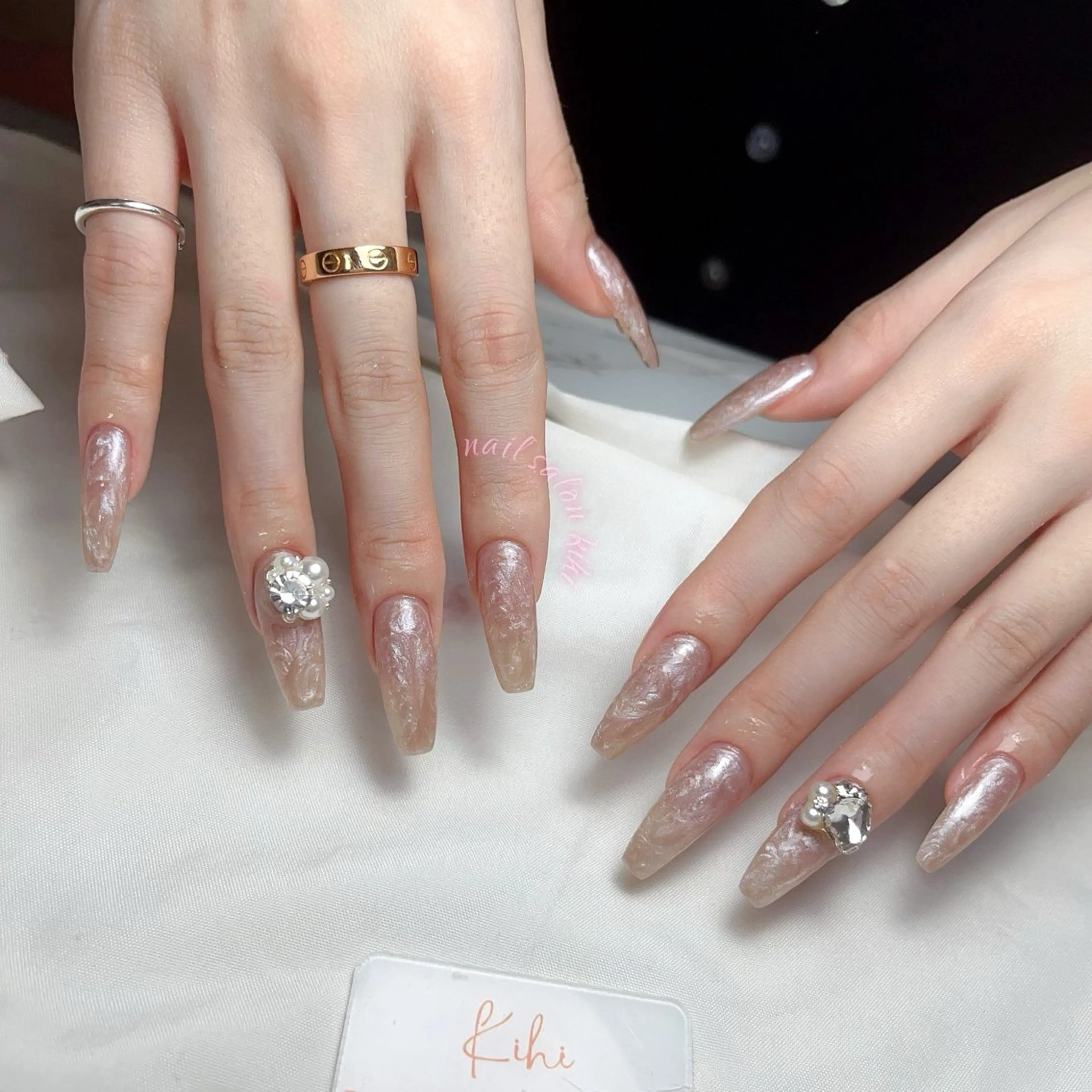 ネイル アートネイル フレンチネイル ジェルネイル グラデーション 韓国ネイル ハンドネイル さくら💮💮 【オフ無料】のネイルデザイン