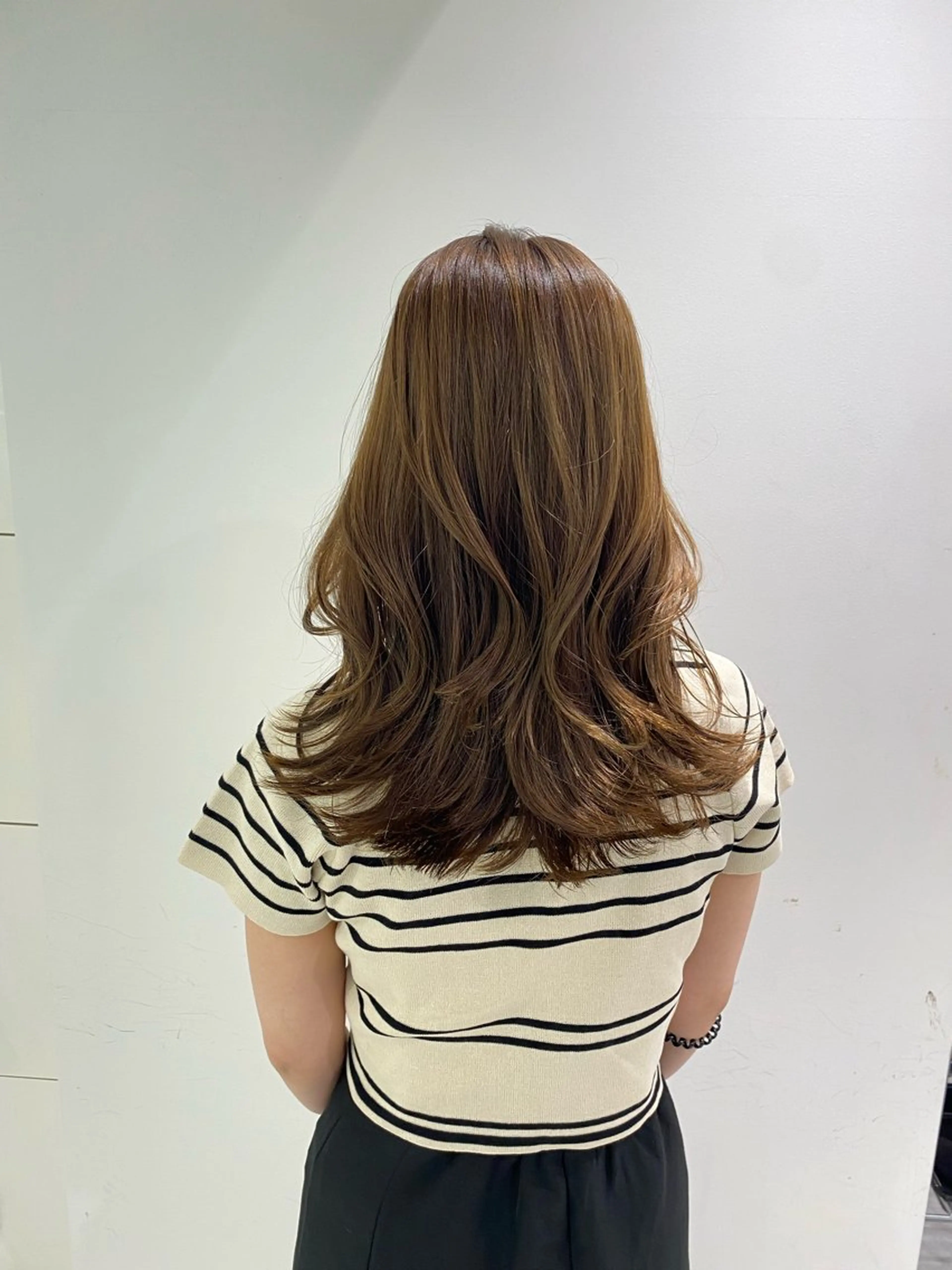 セミロング カット ヘアカラー ヘアセット 肌なじみベージュ 🦋azu🦋のヘアスタイル