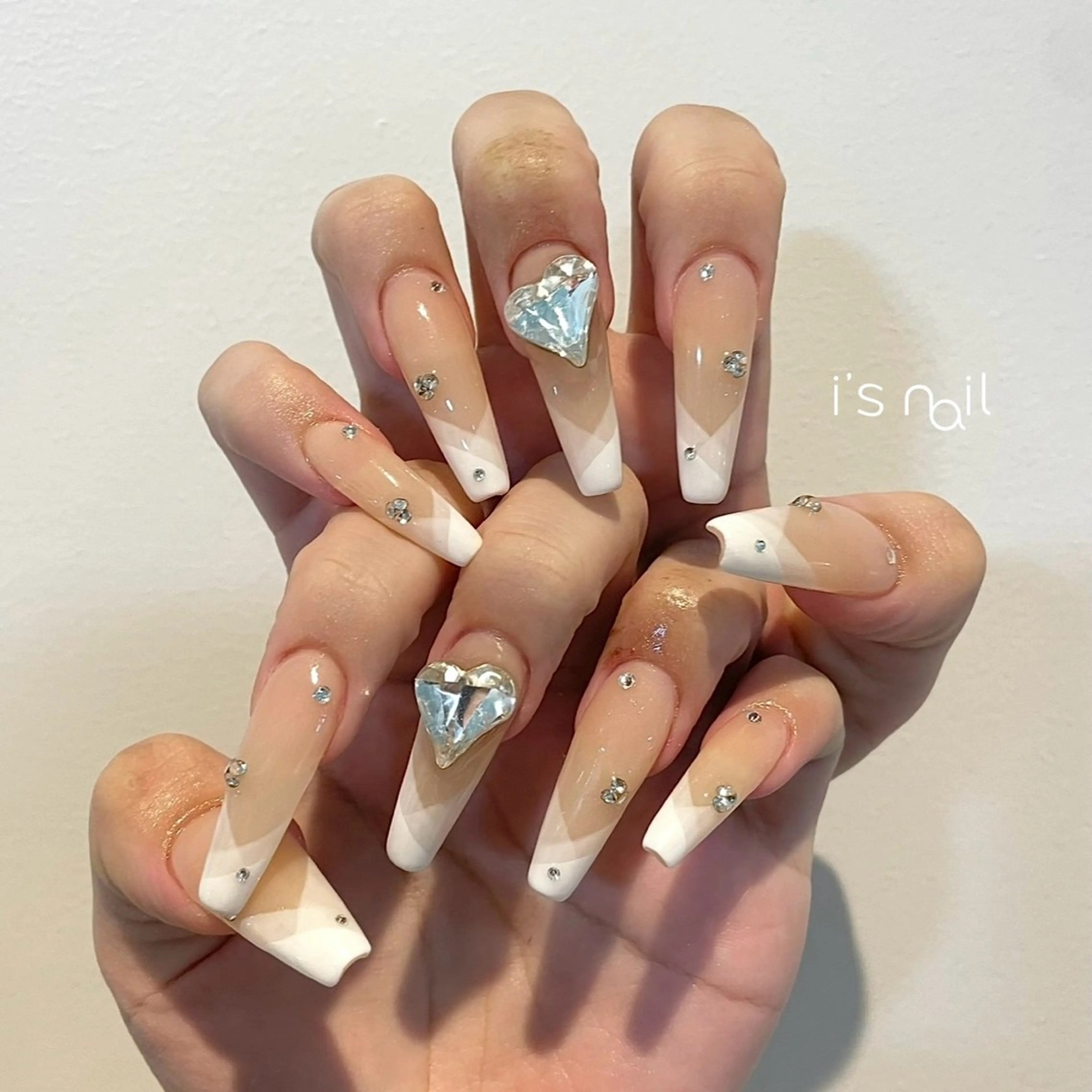 ネイル アートネイル スカルプネイル i's nail 〈アイズネイル〉のネイルデザイン