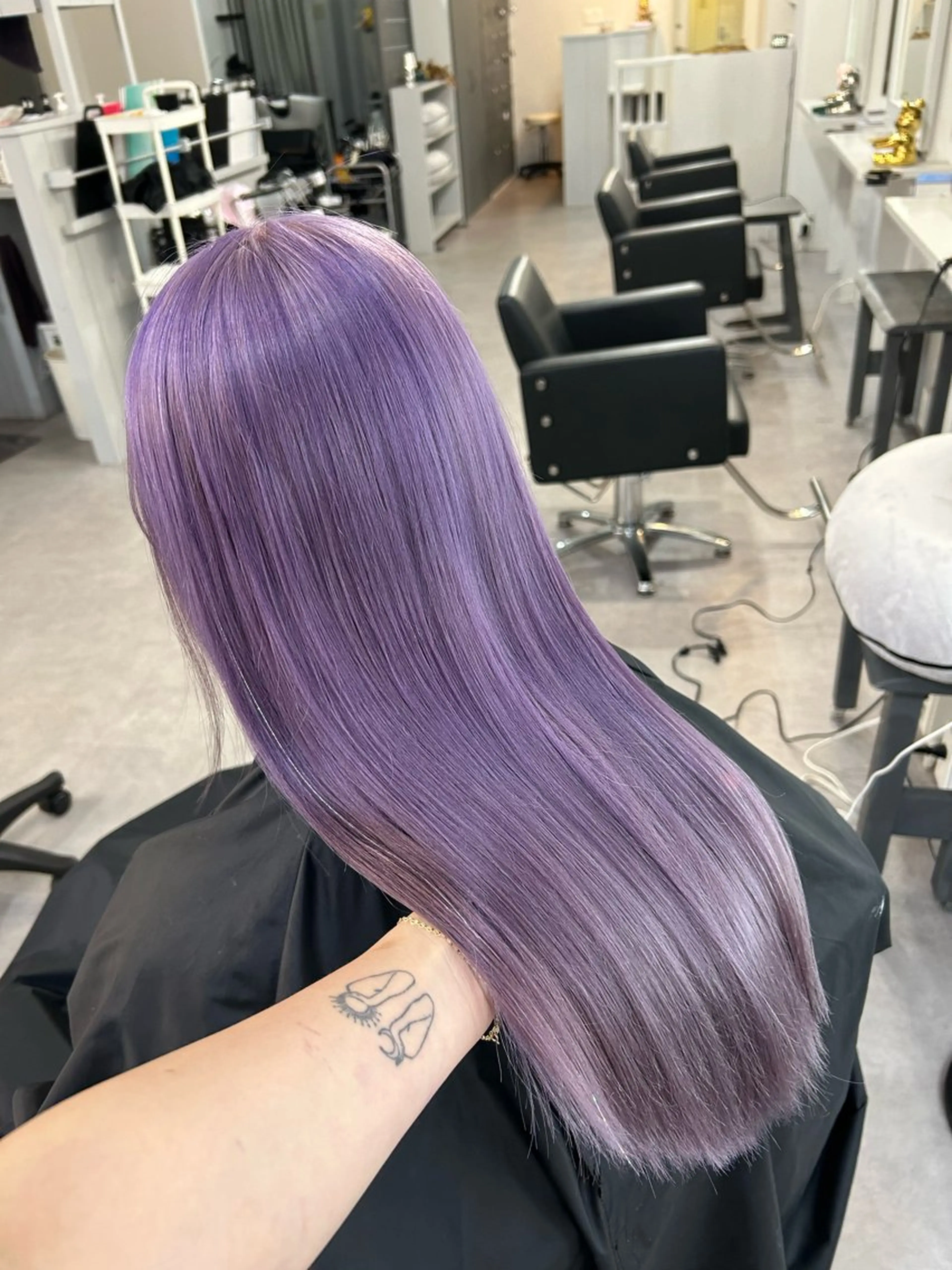 ロング カラー ラベンダーカラー Cielro【 シェイロ 】所属・Cielro/ダブル カラー/西田咲希のヘアスタイル