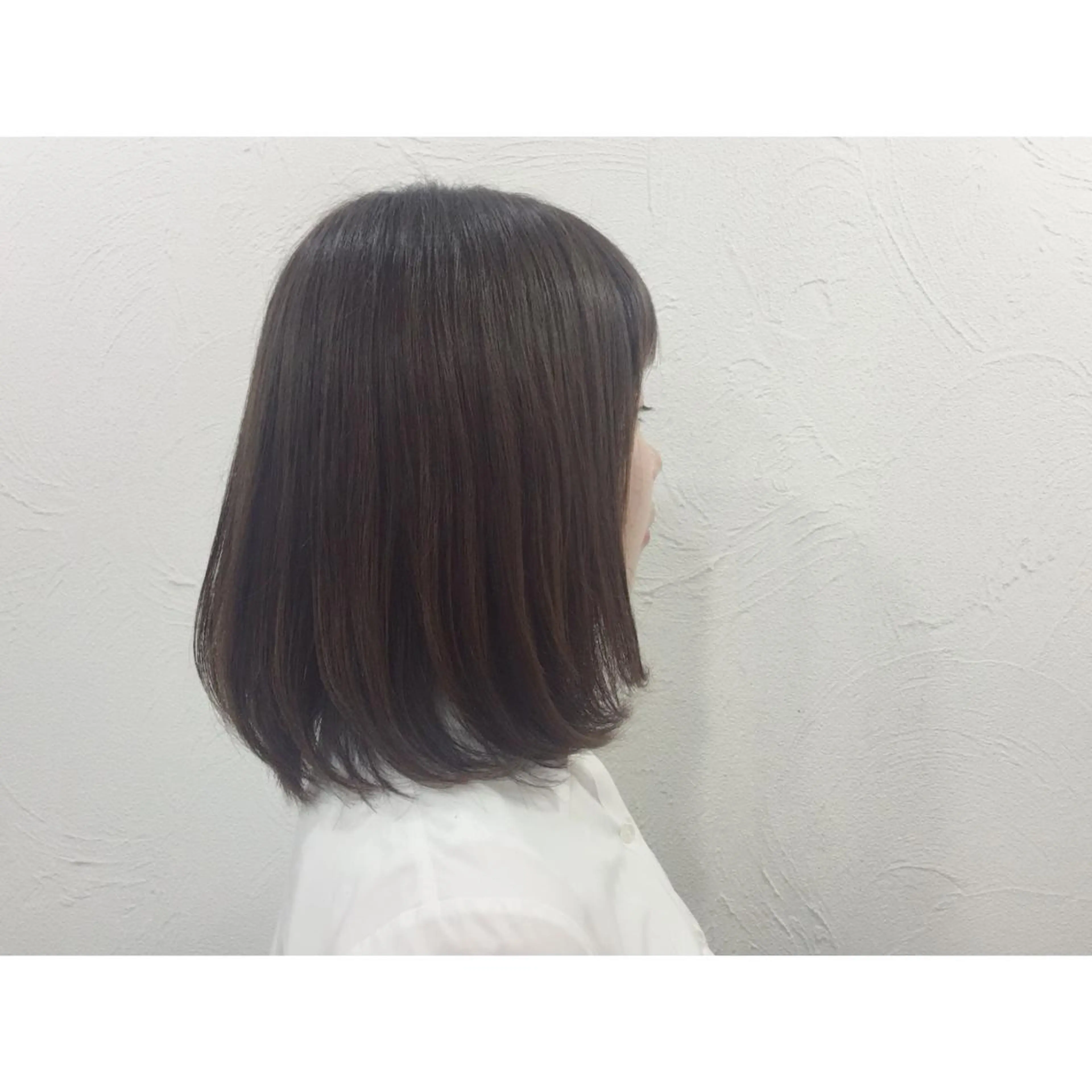 ミディアム ボブ レイヤーカット 【今だけブリーチ 限定価格💕】すみのヘアスタイル