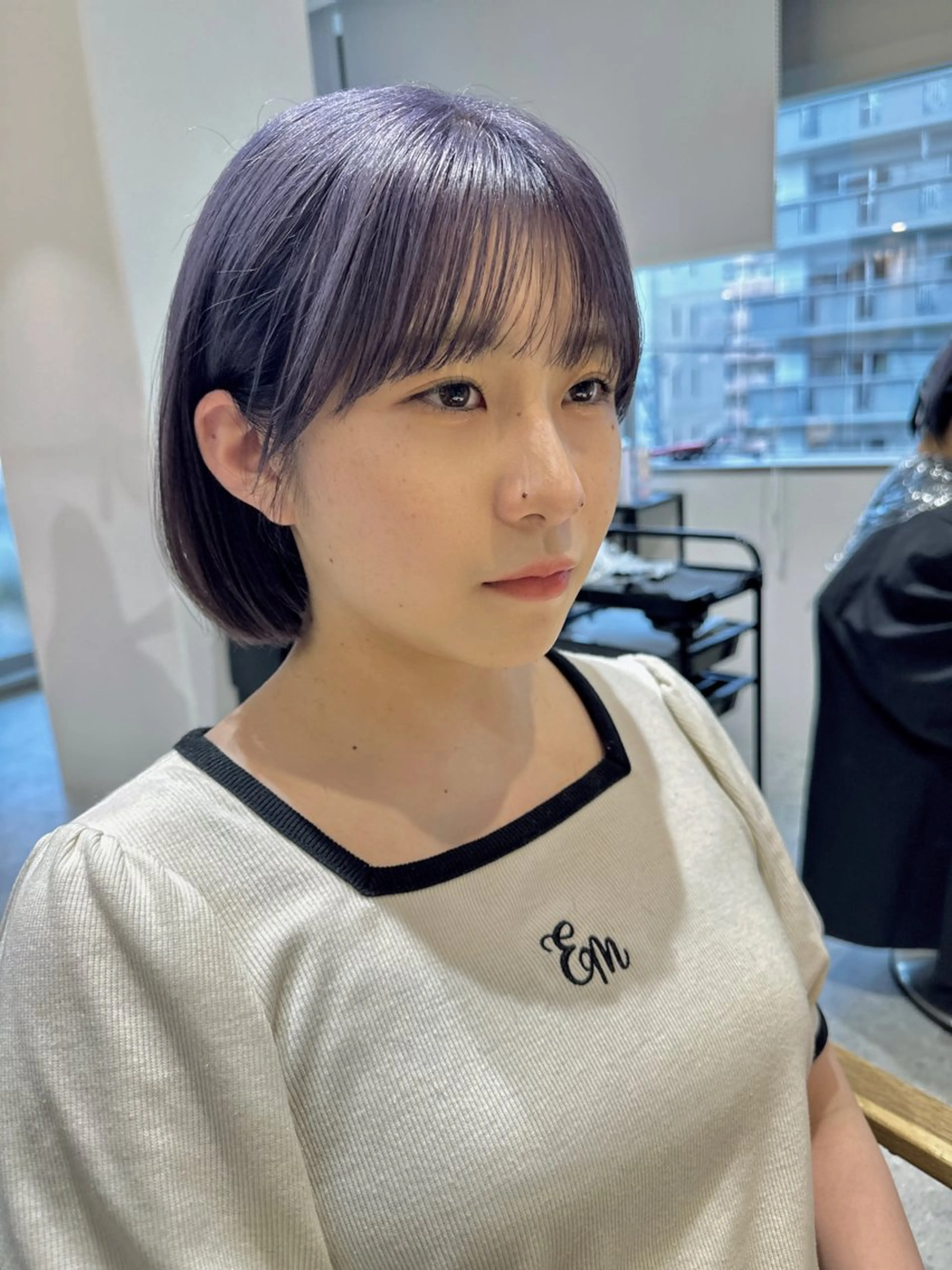 ミディアム カット ヘアカラー かえ🩶韓国ボブ🎀 透明感カラー🥣のヘアスタイル