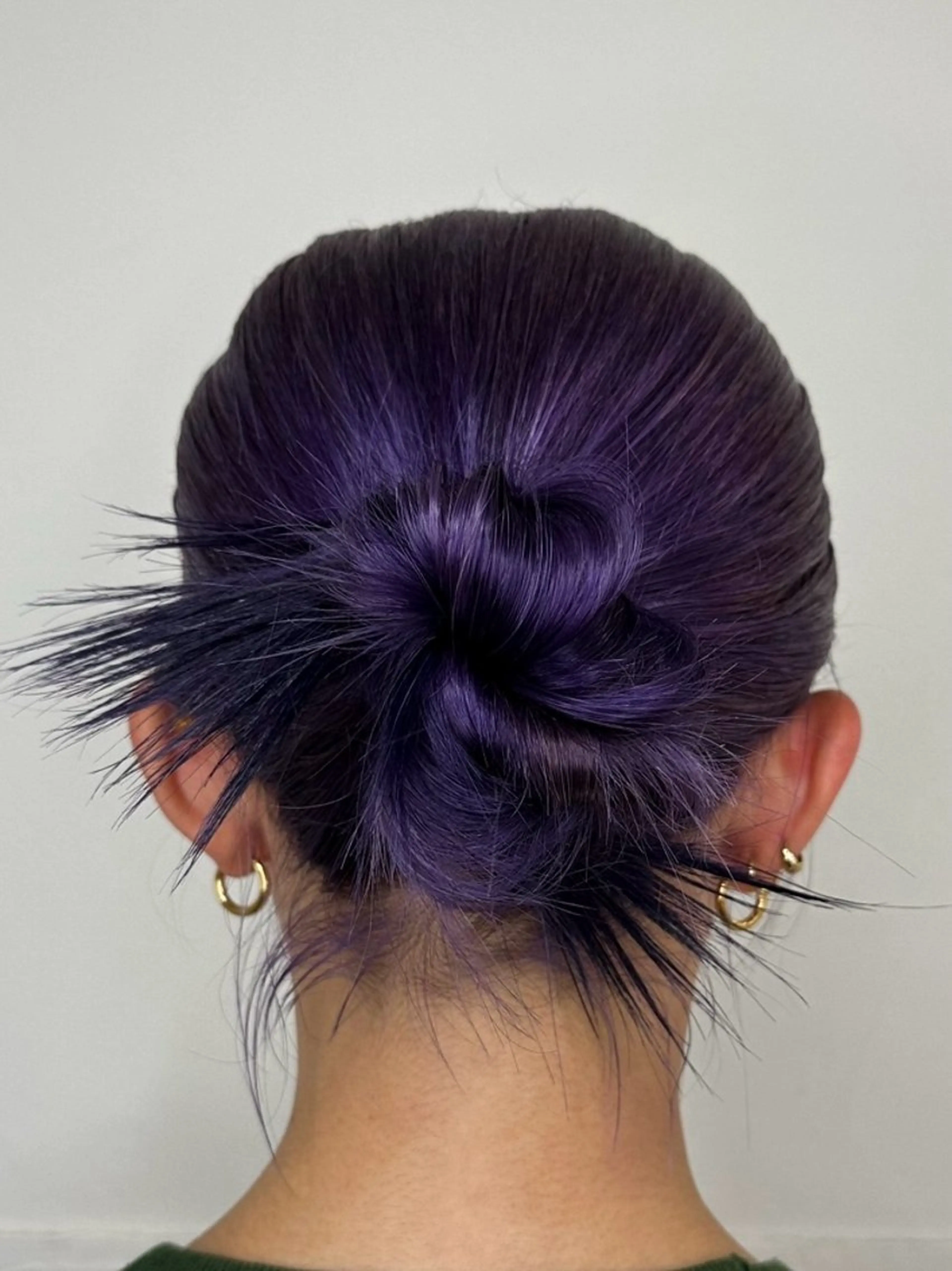 ミディアム カラー ヘアアレンジ カット ヘアカラー トリートメント ヘアセット HAIR SALON fuugaせんげん台店所属・ハイトーン/デザイン カラー/あおいのヘアスタイル