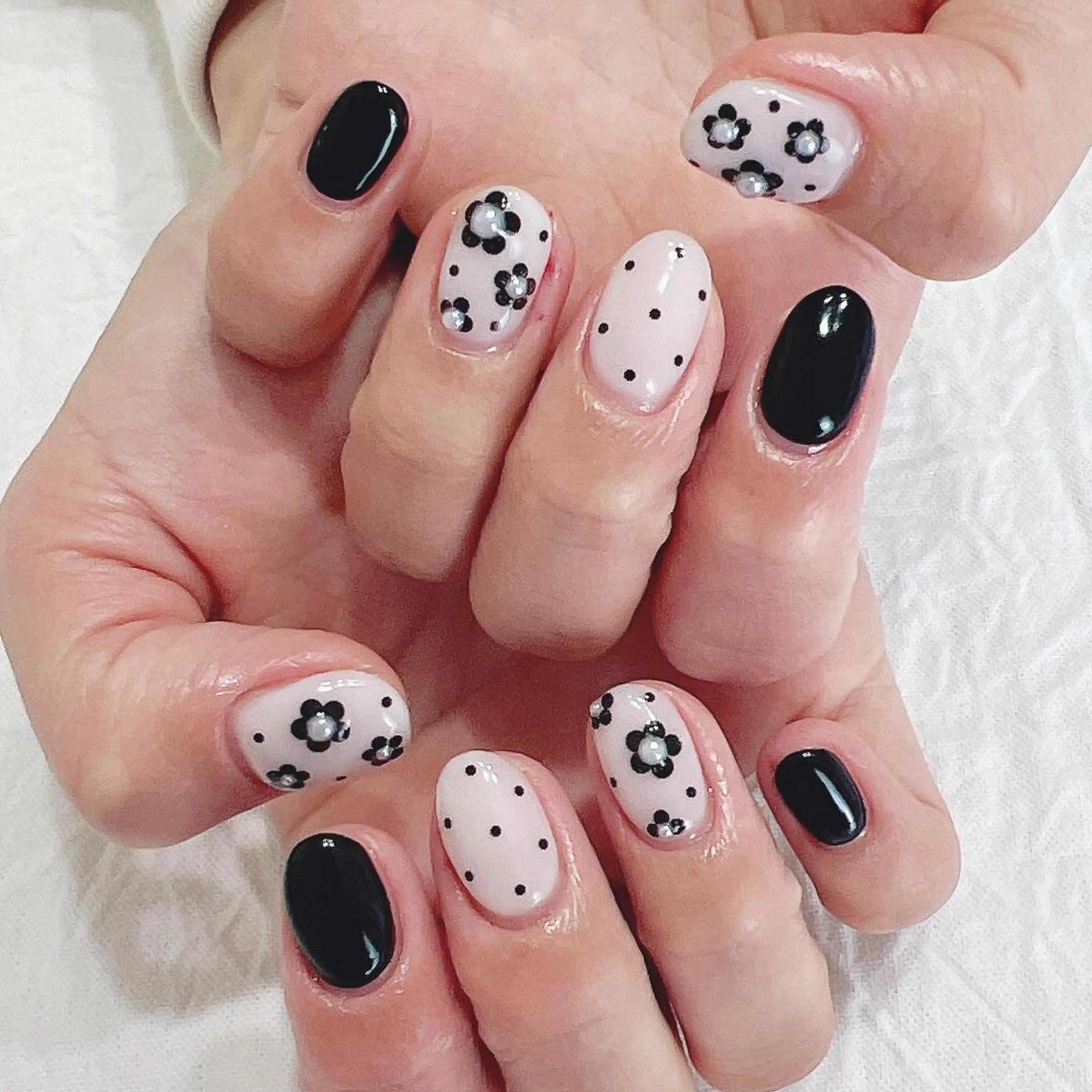 ネイル ピンク ピンクベージュ ホワイト ハンドネイル peaberry nailのネイルデザイン