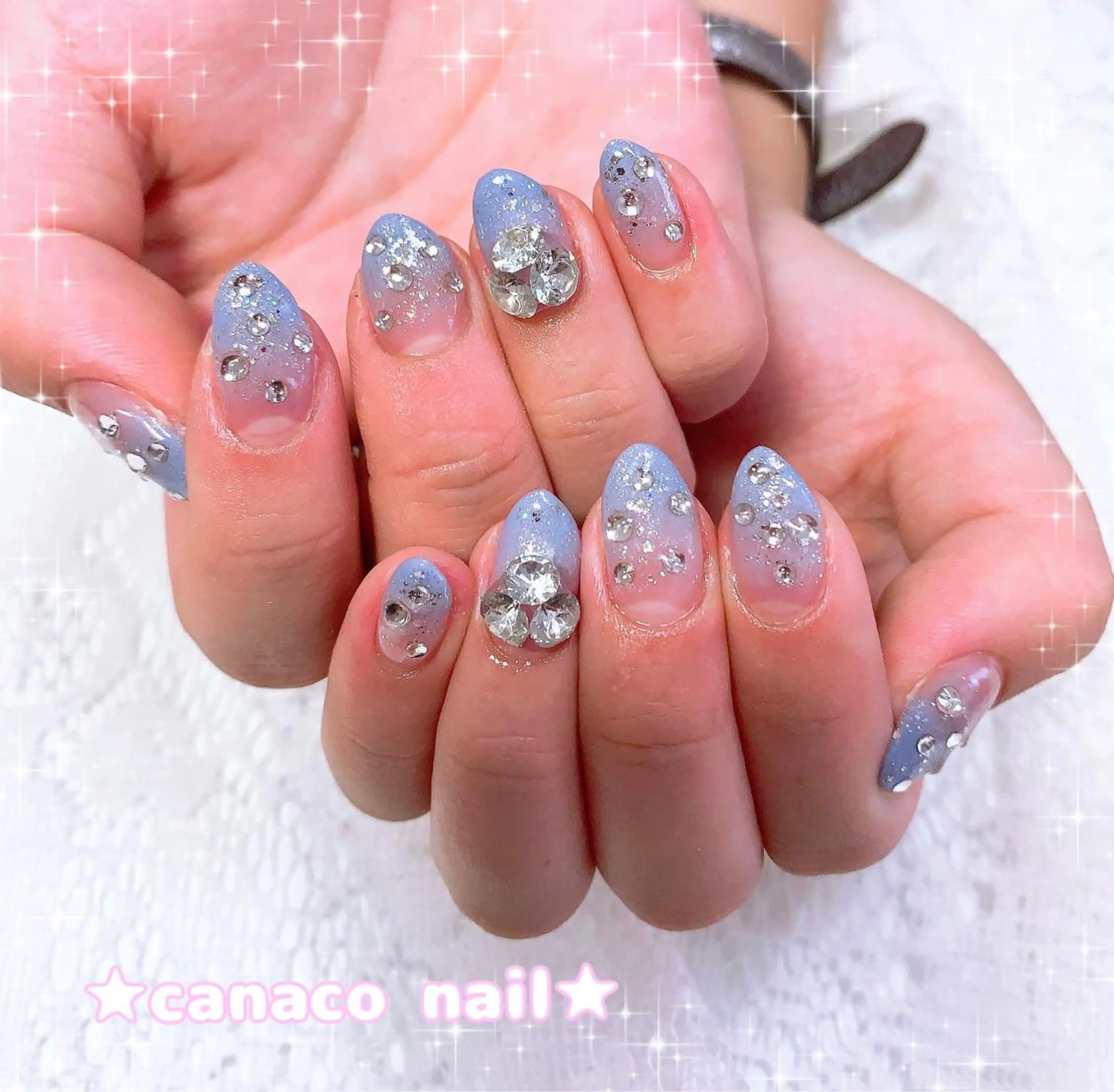ネイル キラキラネイル ストーンネイル Felice所属・ベテランネイル cnc  nailのネイルデザイン