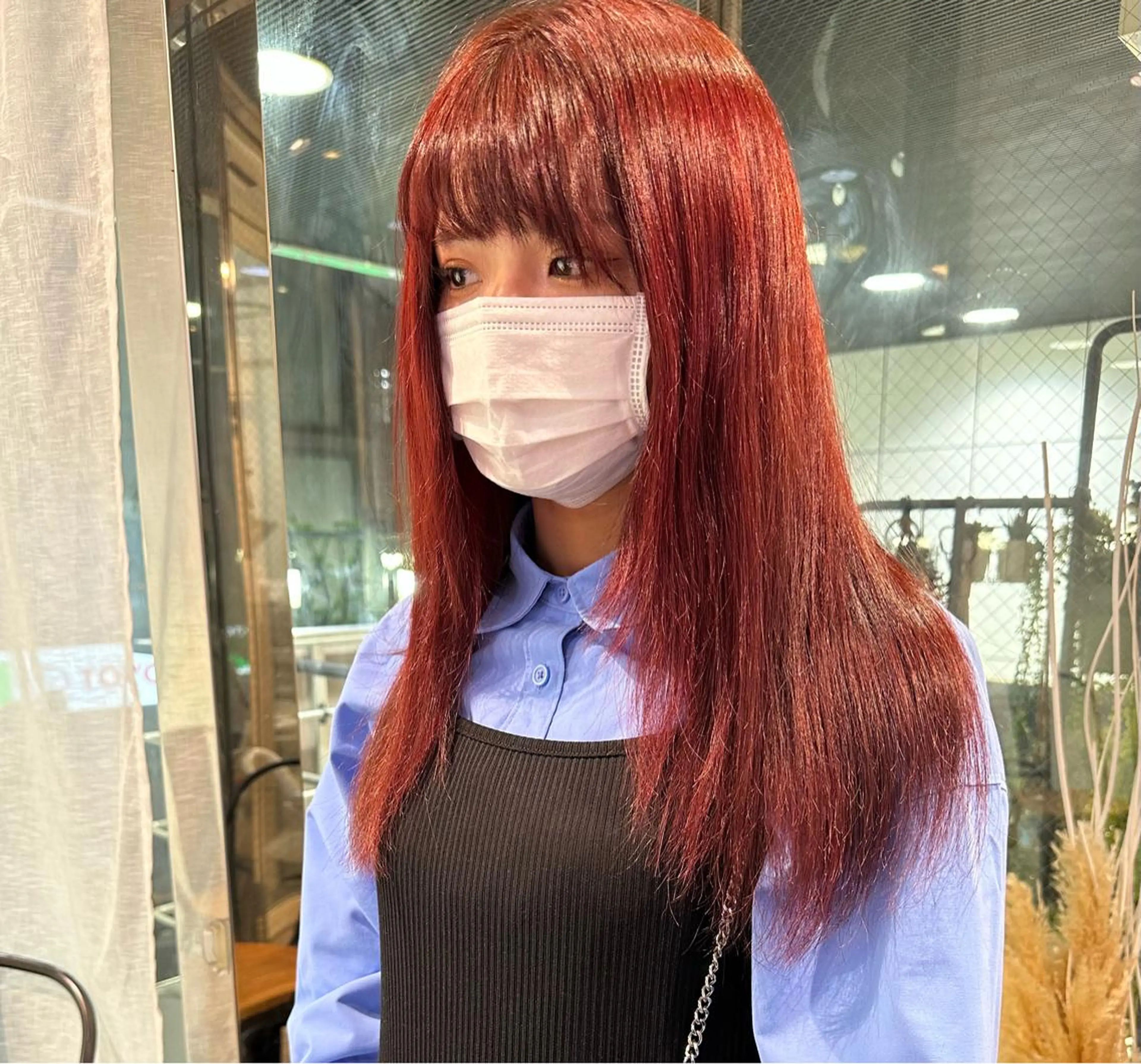 セミロング カラー ブリーチ ケアブリーチ ダブルカラー イヤリングカラー ハイトーンカラー るか/透明感 カラー/アレンジのヘアスタイル